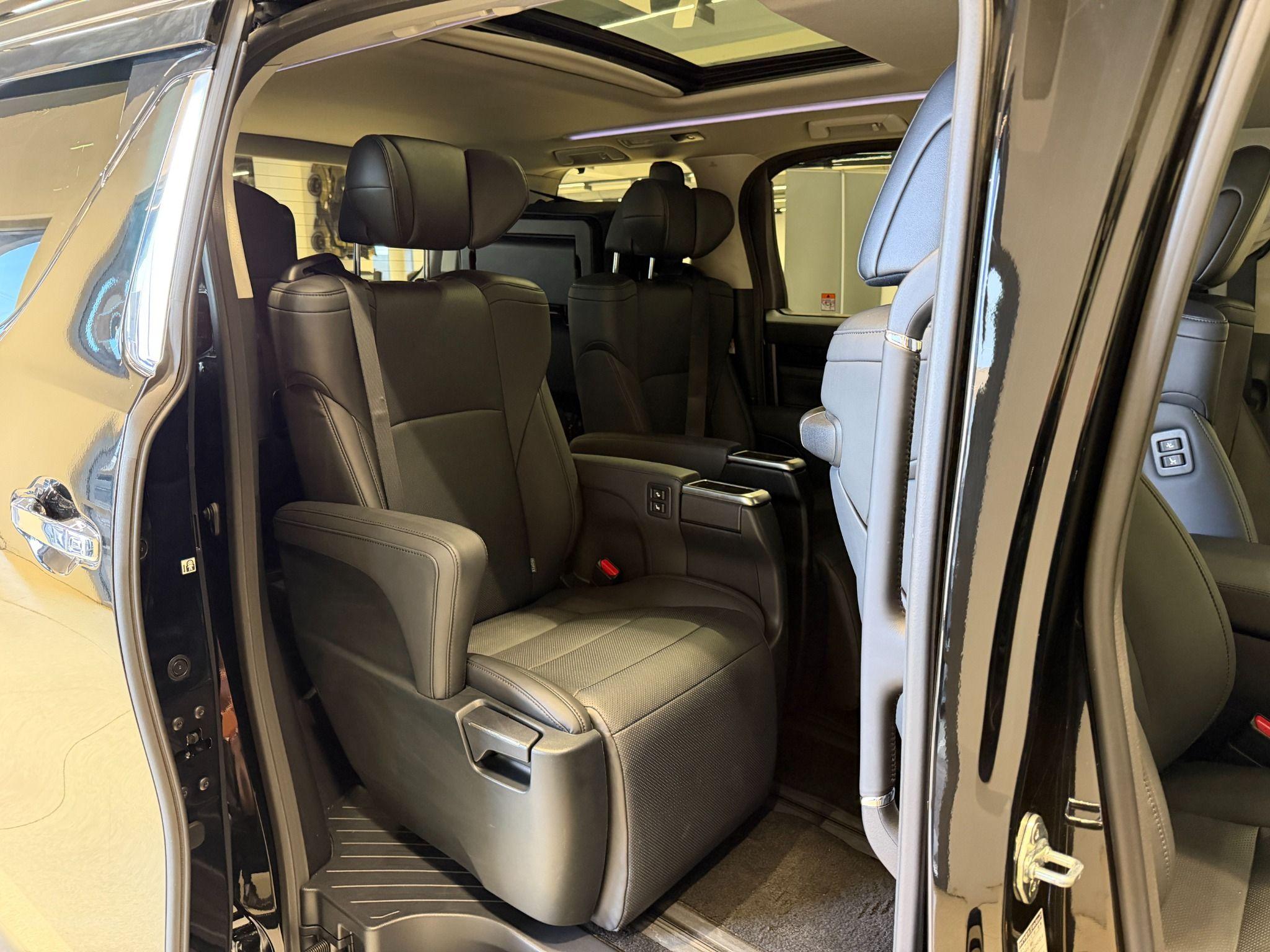 2023 Toyota Alphard AGH30