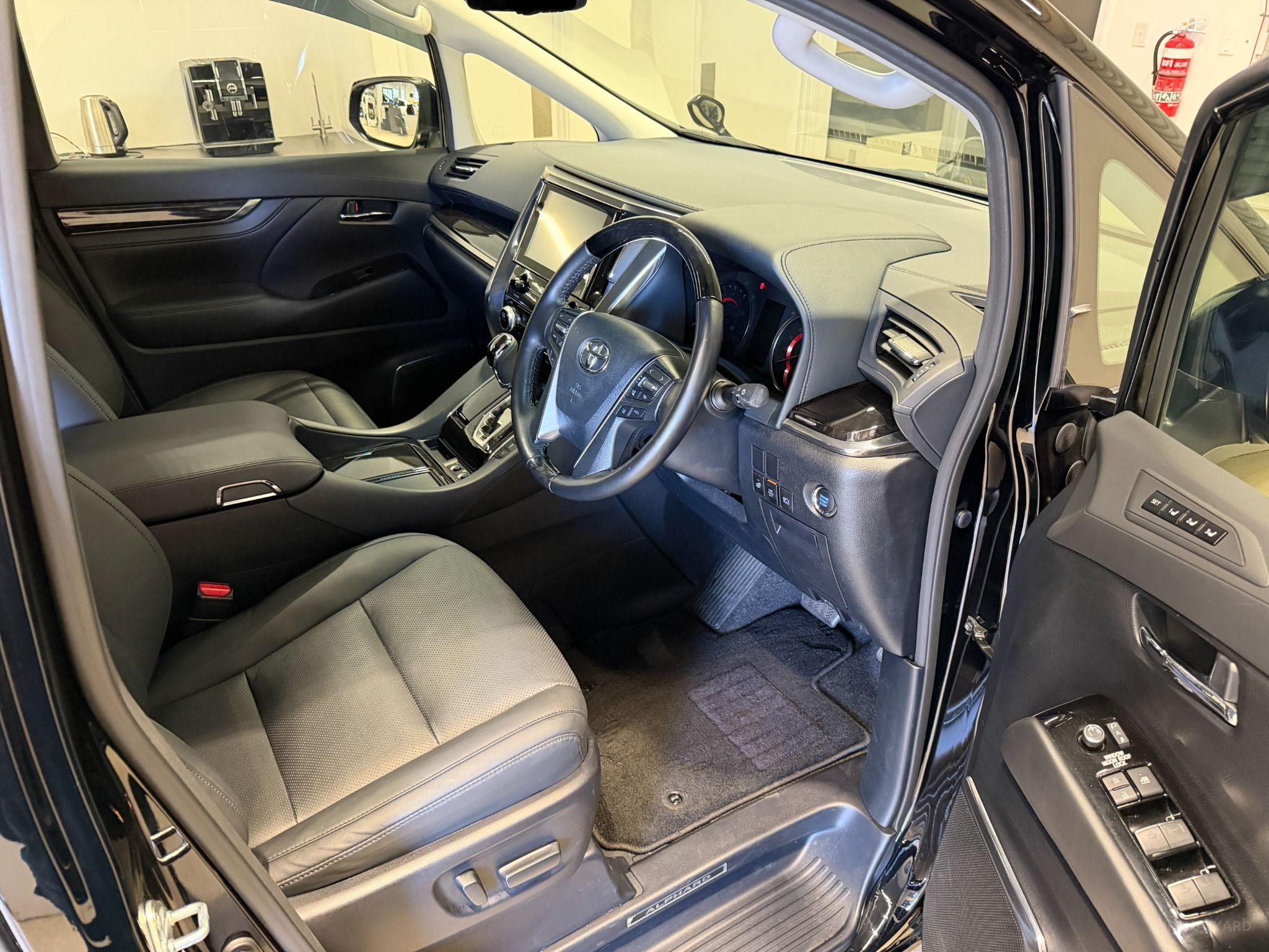 2023 Toyota Alphard AGH30