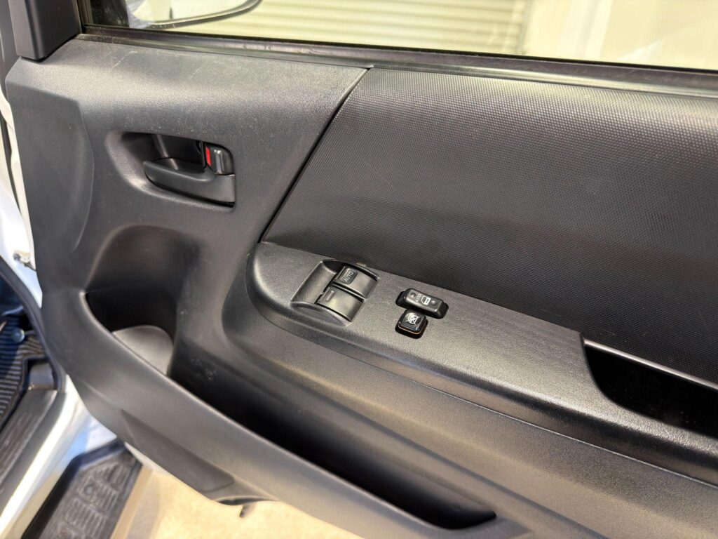 2016 TOYOTA HIACE LWB TRH200