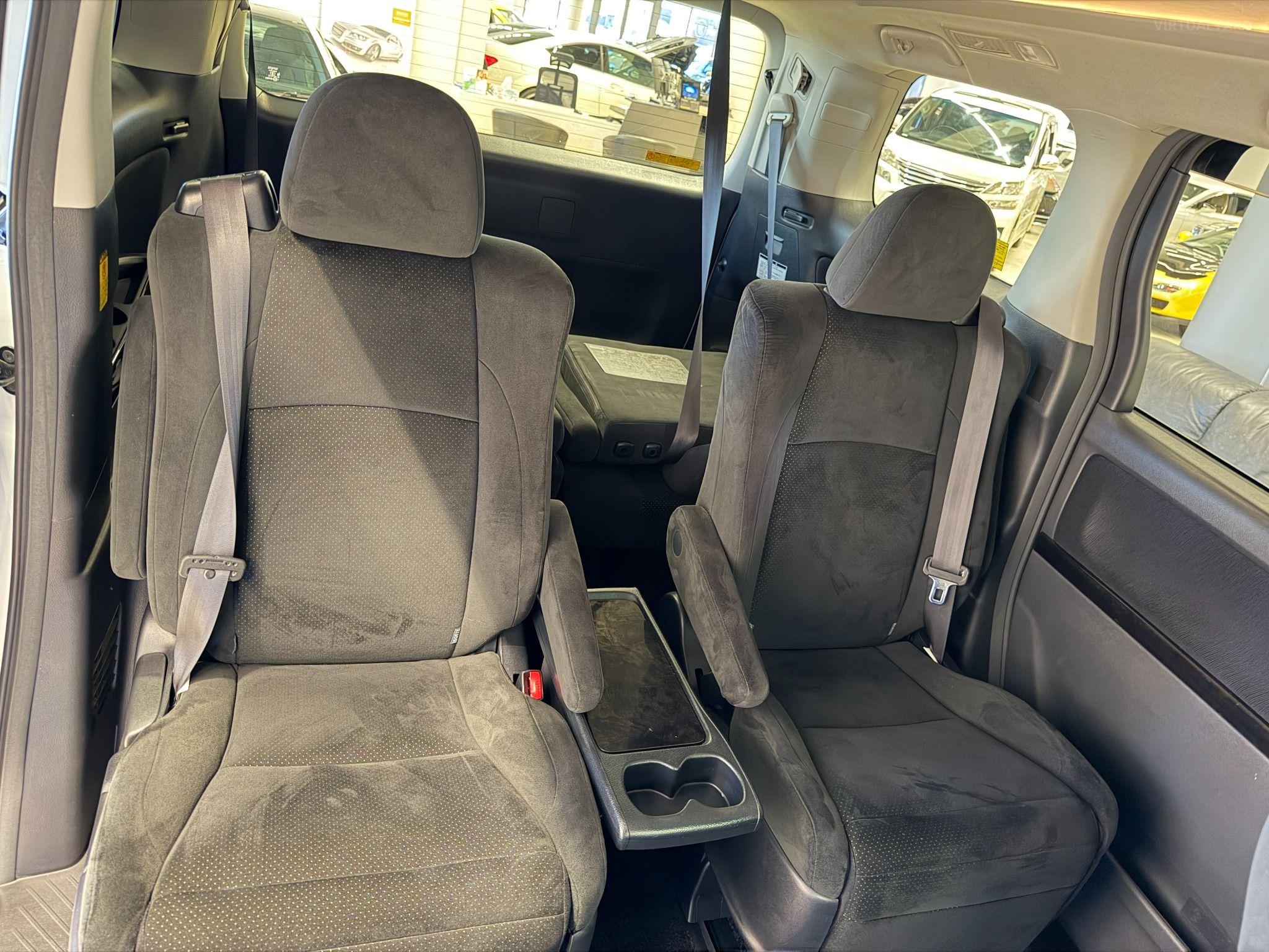 2011 TOYOTA ALPHARD V6 GGH20