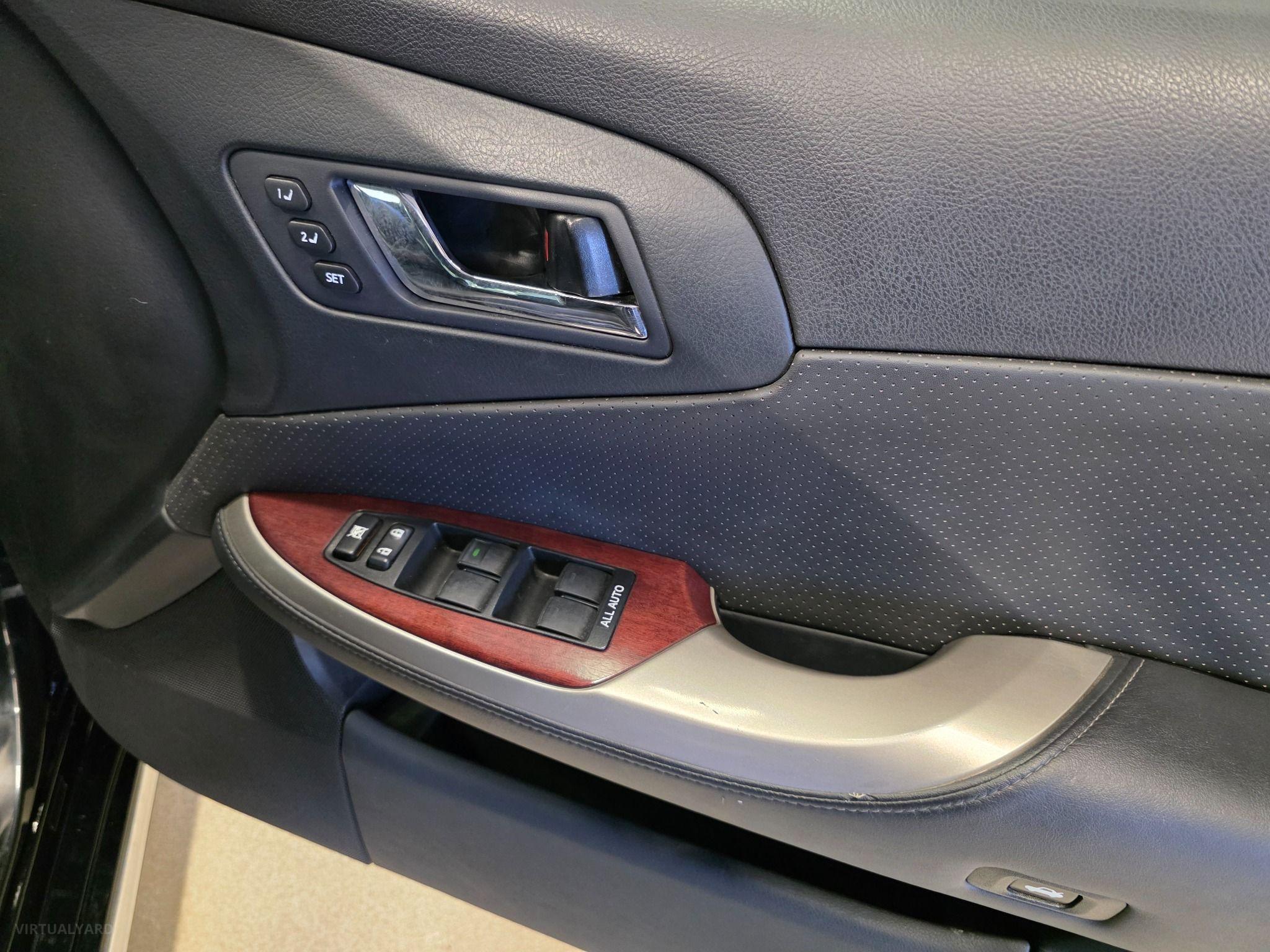 2009 TOYOTA CROWN MAJESTA V8 C-TYPE