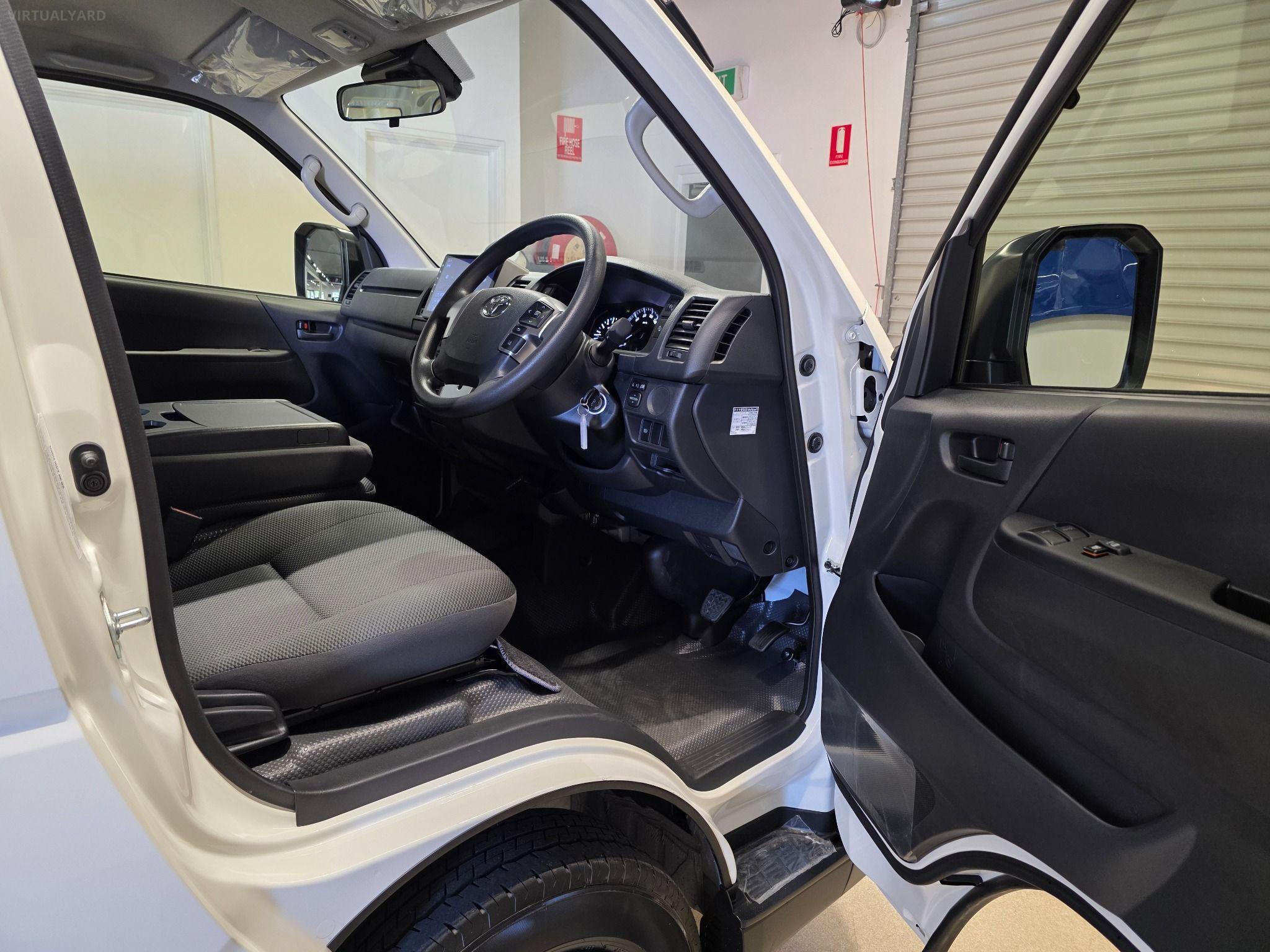 2024 Toyota Hiace LONG DX TRH200