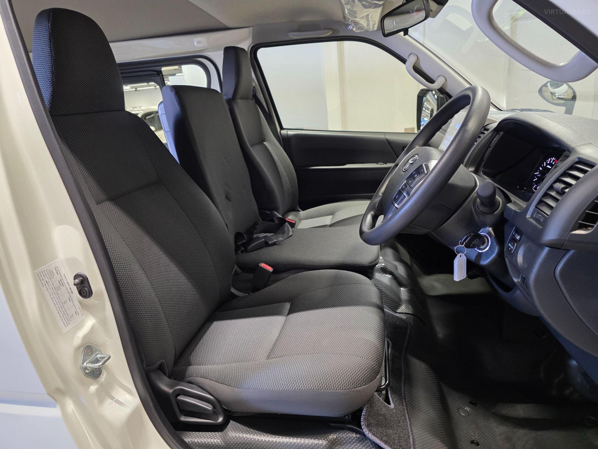 2024 Toyota Hiace LONG DX TRH200