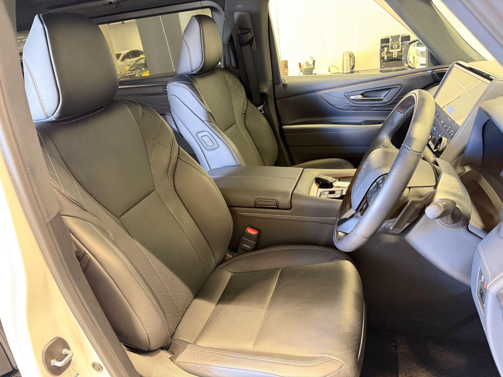 2023 TOYOTA VELLFIRE HYBRID Z PREMIER AWD