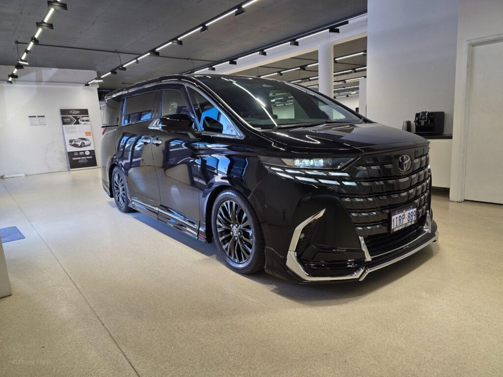 2024 TOYOTA ALPHARD HYBRID AAHH40