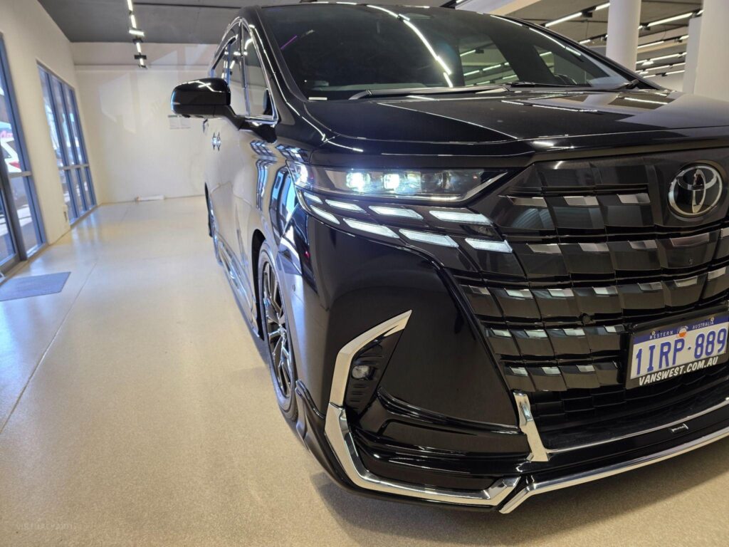 2024 TOYOTA ALPHARD HYBRID AAHH40