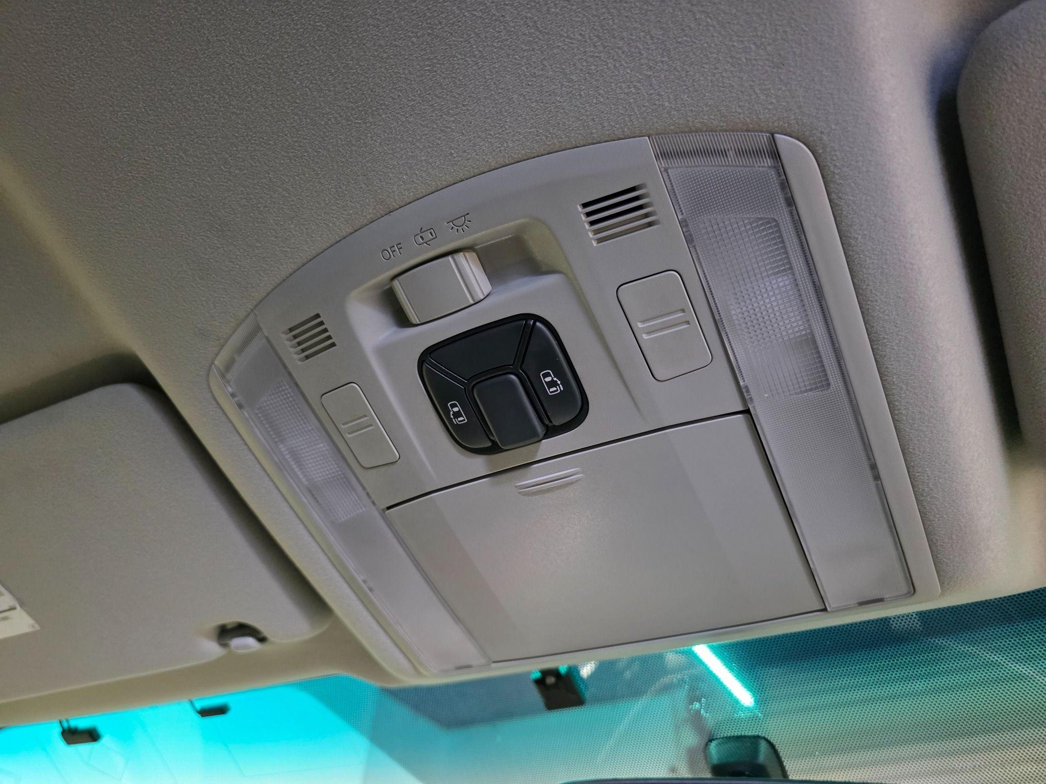 2010 TOYOTA ALPHARD 240S ANH20