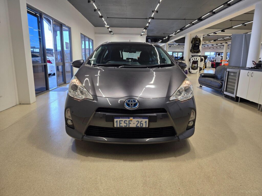 2014 TOYOTA PRIUS C HYBRID AUTO