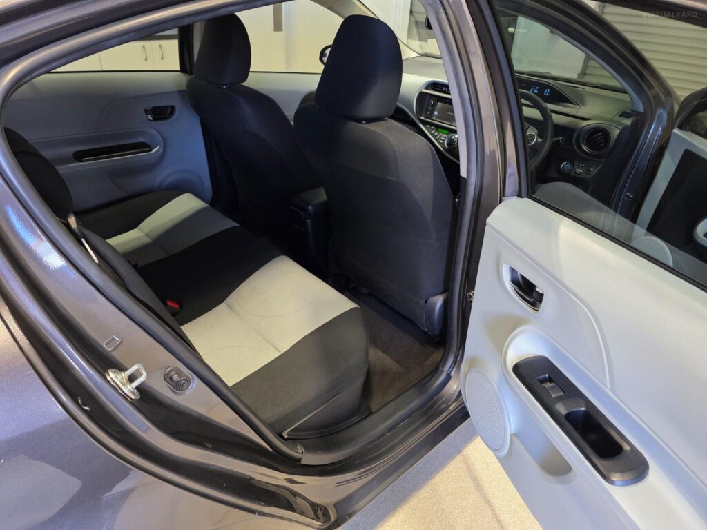2014 TOYOTA PRIUS C HYBRID AUTO