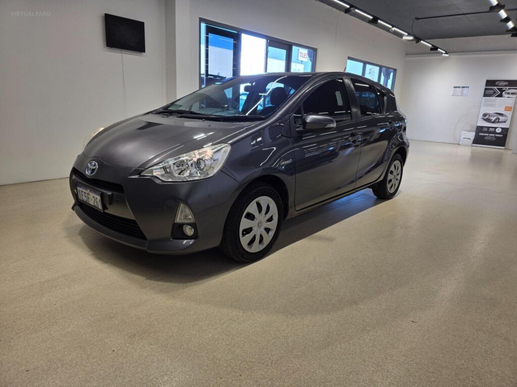 2014 TOYOTA PRIUS C HYBRID AUTO