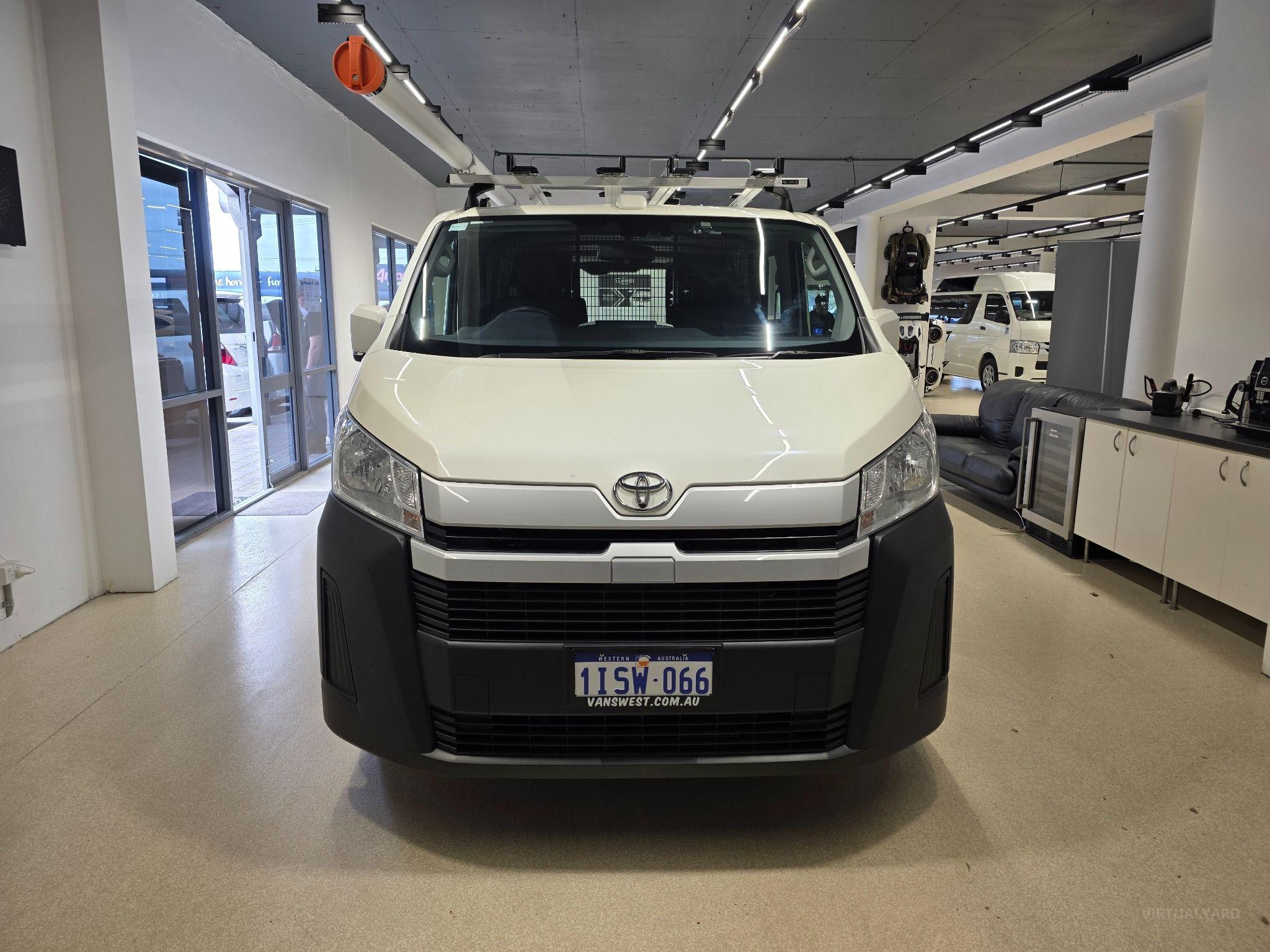 2024 TOYOTA HIACE LWB (4 DOOR OPTION) GDH300R