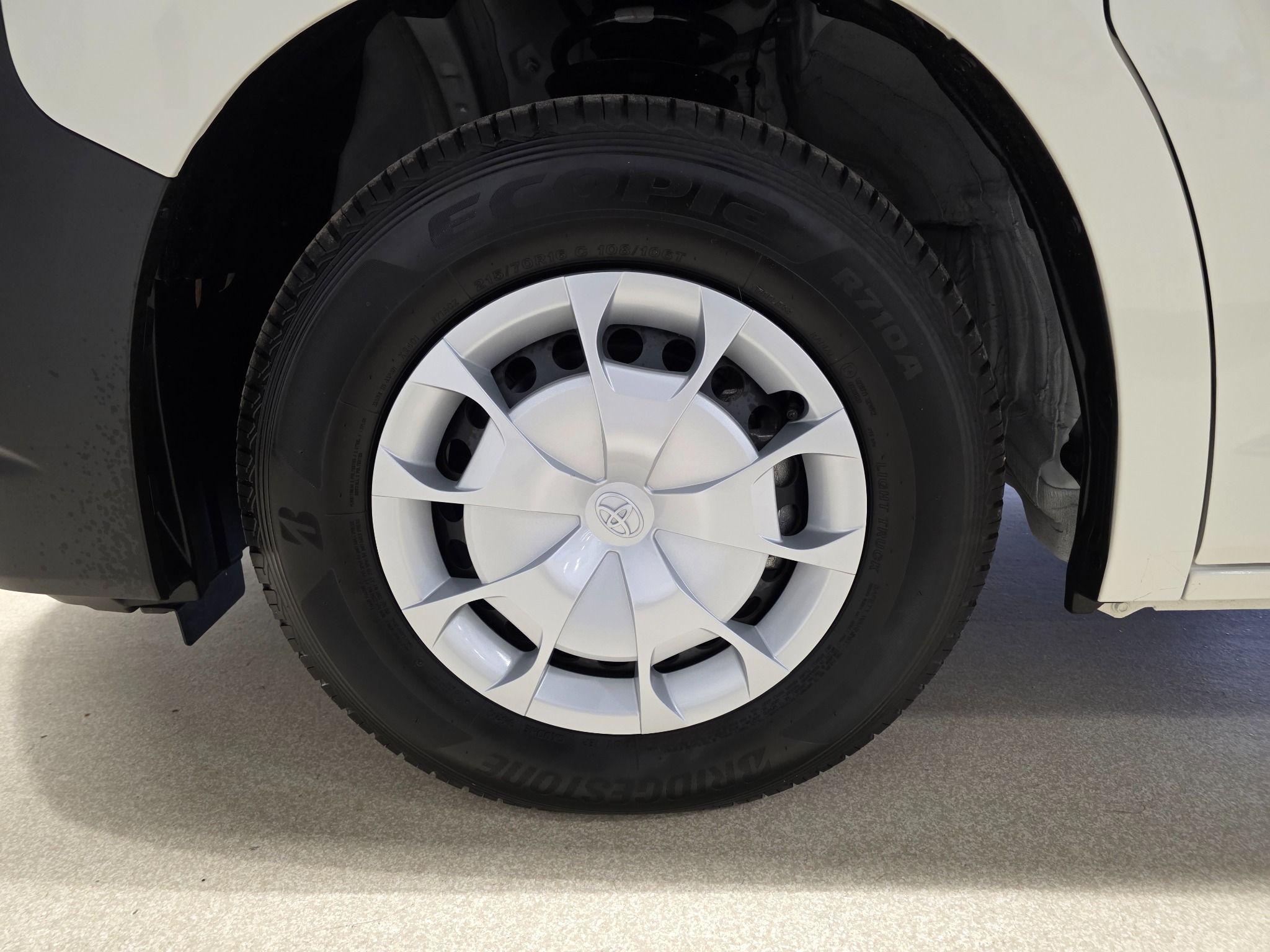 2024 TOYOTA HIACE LWB (4 DOOR OPTION) GDH300R