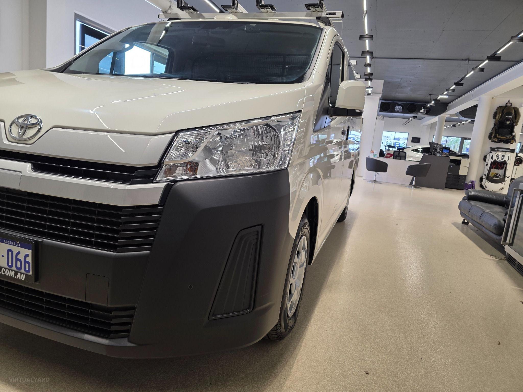 2024 TOYOTA HIACE LWB (4 DOOR OPTION) GDH300R