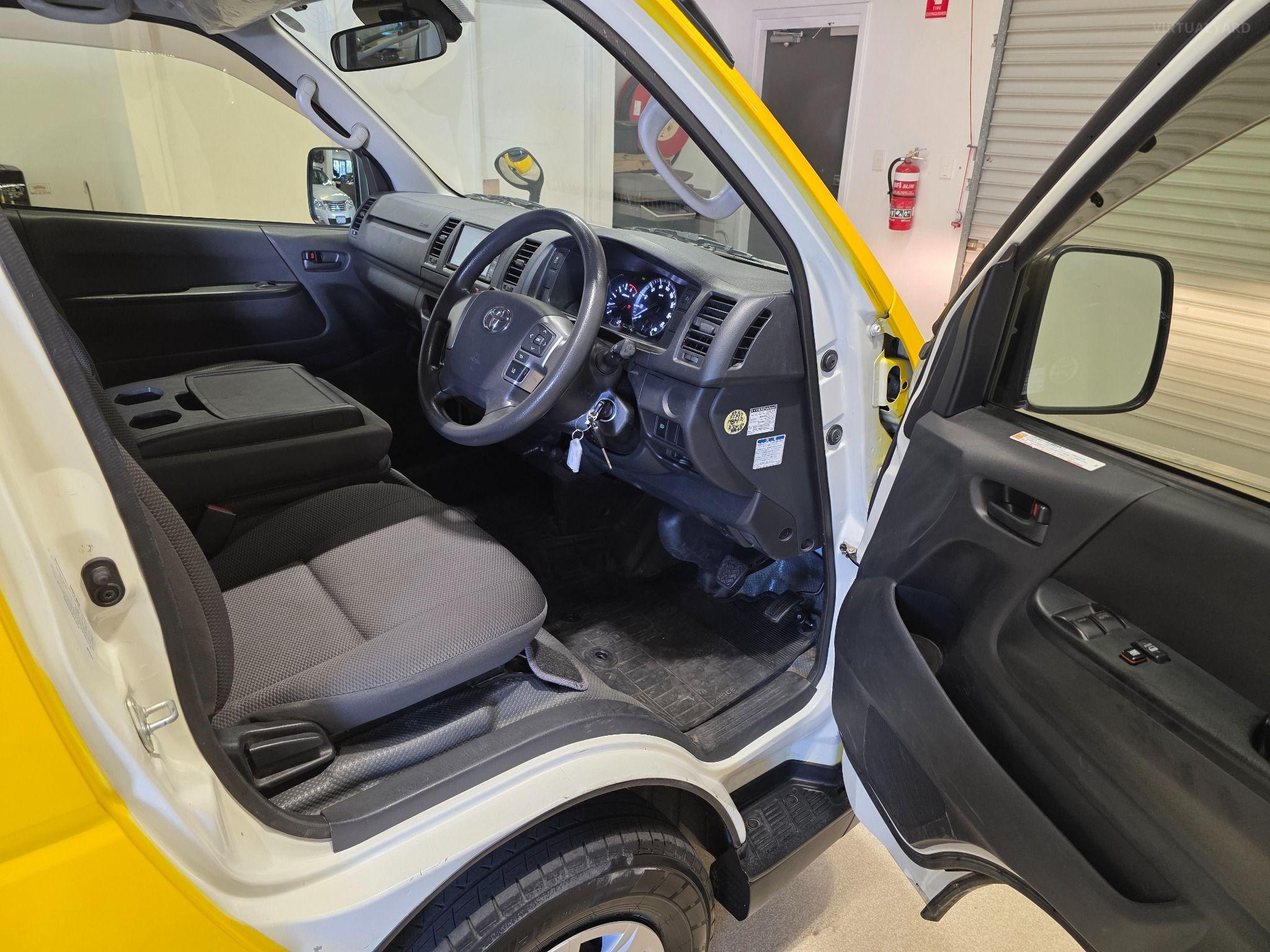 2020 TOYOTA HIACE GDH201