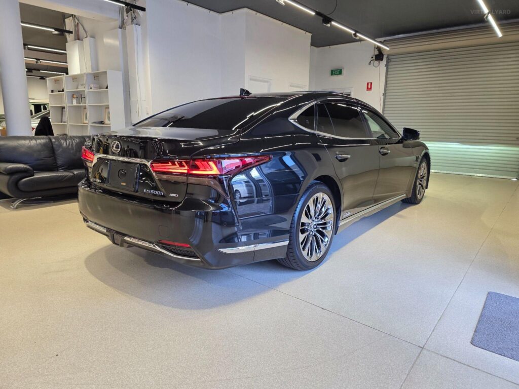2022 LEXUS LS500h VERSION L ADVANCED DRIVE GVF55