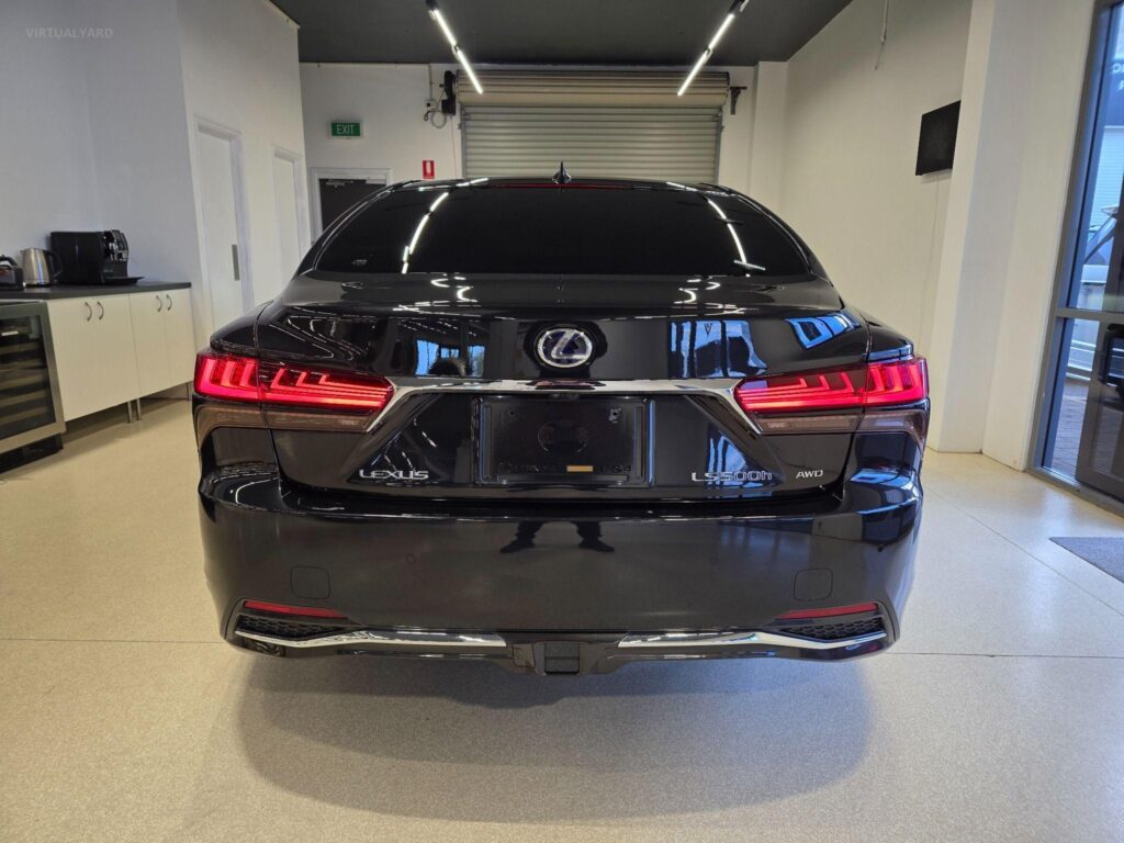 2022 LEXUS LS500h VERSION L ADVANCED DRIVE GVF55