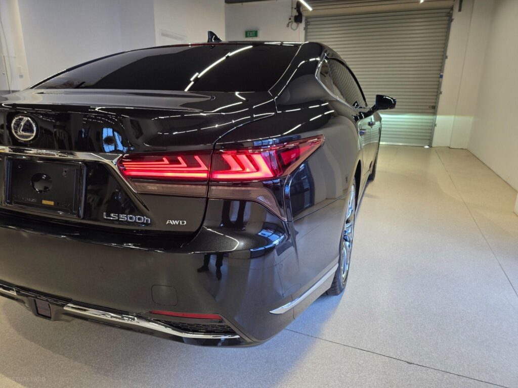2022 LEXUS LS500h VERSION L ADVANCED DRIVE GVF55