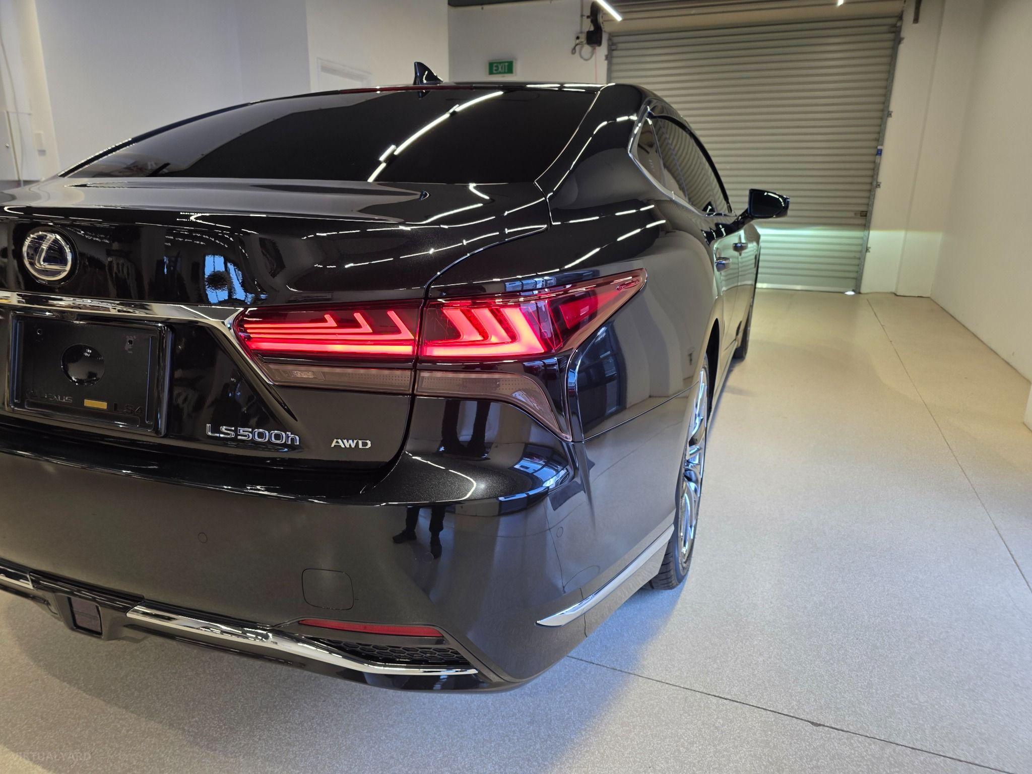 2022 LEXUS LS500h VERSION L ADVANCED DRIVE GVF55