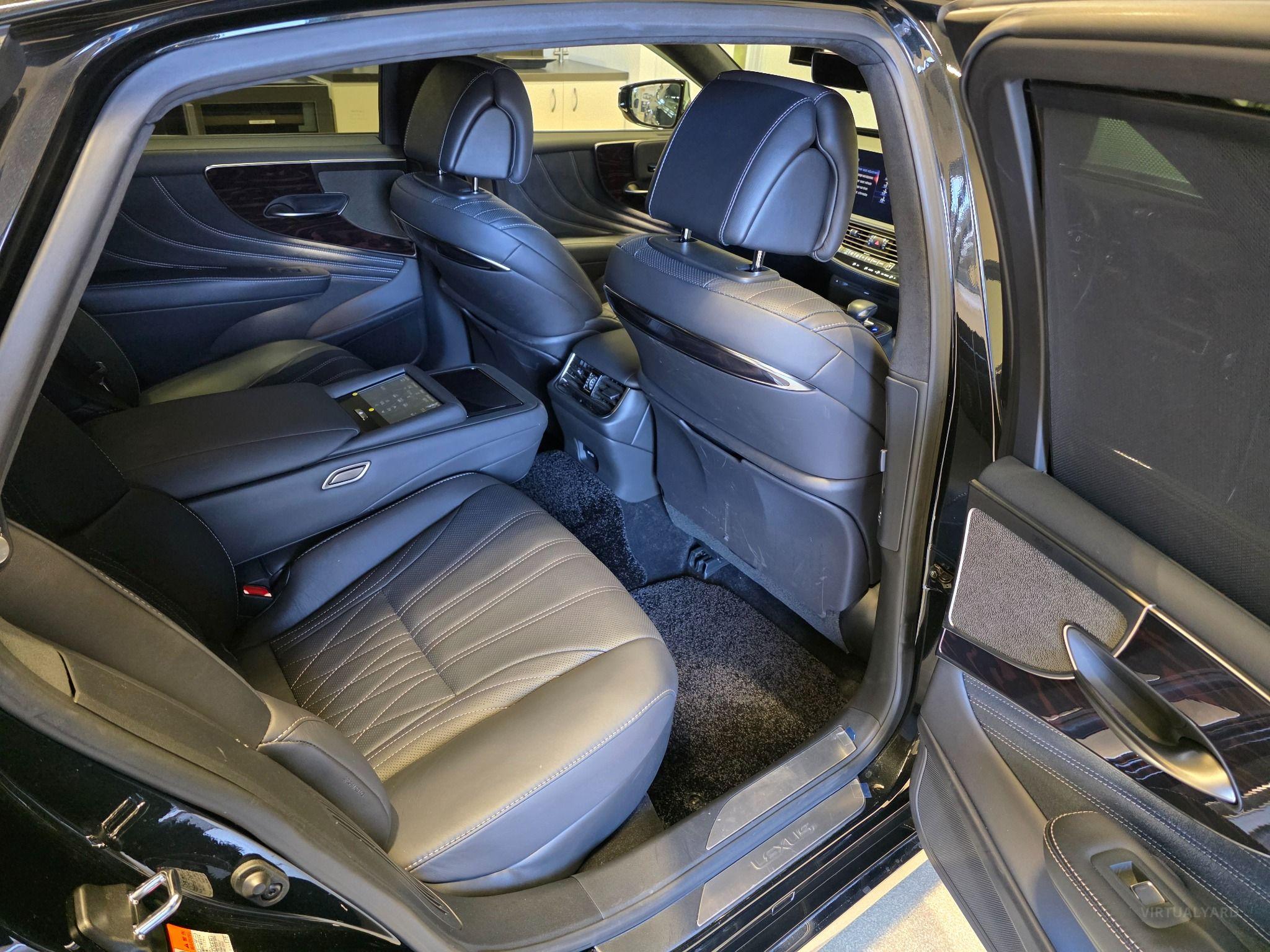 2022 LEXUS LS500h VERSION L ADVANCED DRIVE GVF55