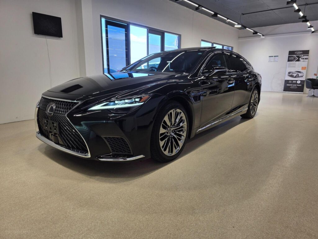 2022 LEXUS LS500h VERSION L ADVANCED DRIVE GVF55