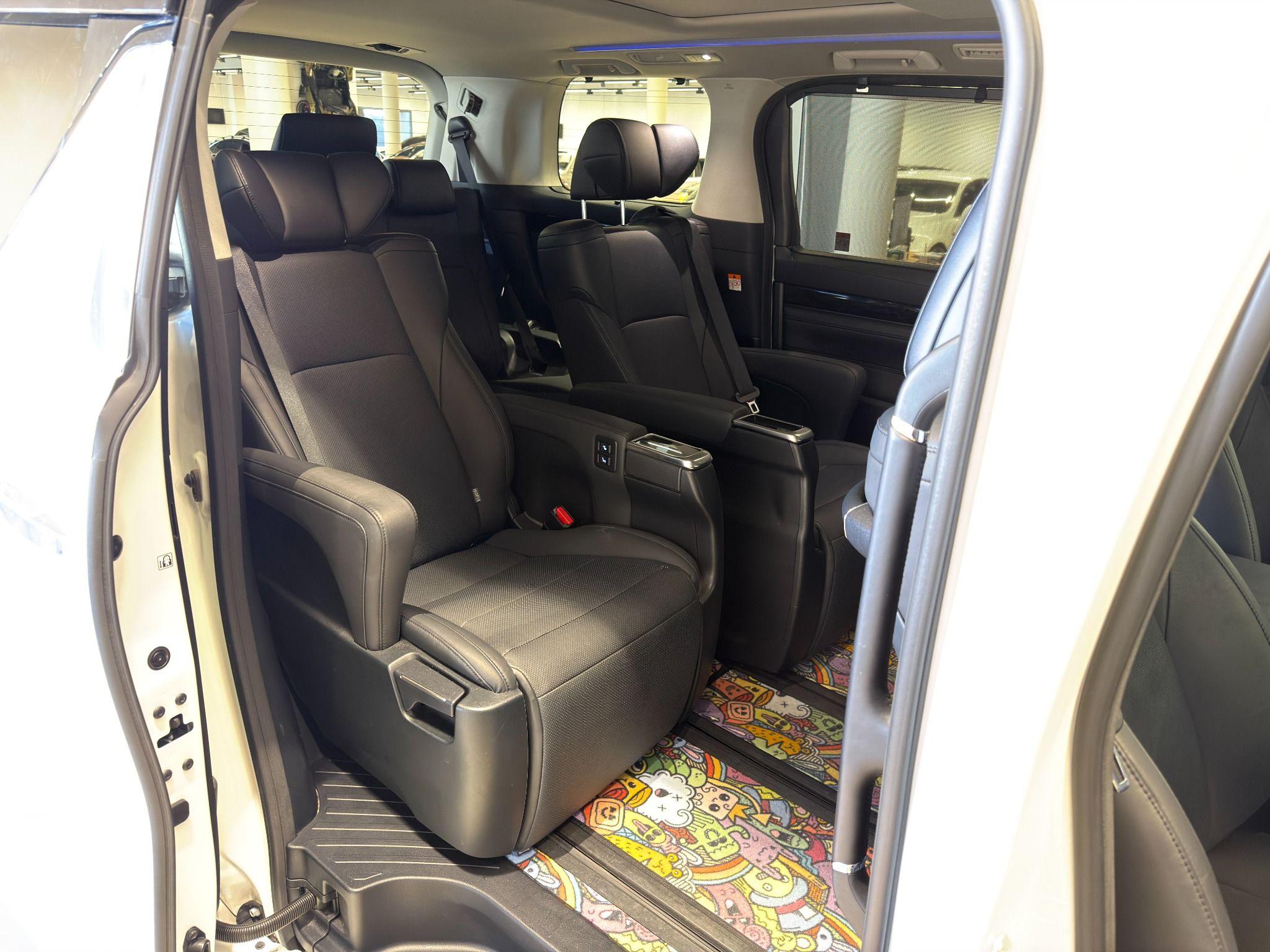 2022 TOYOTA ALPHARD AGH30