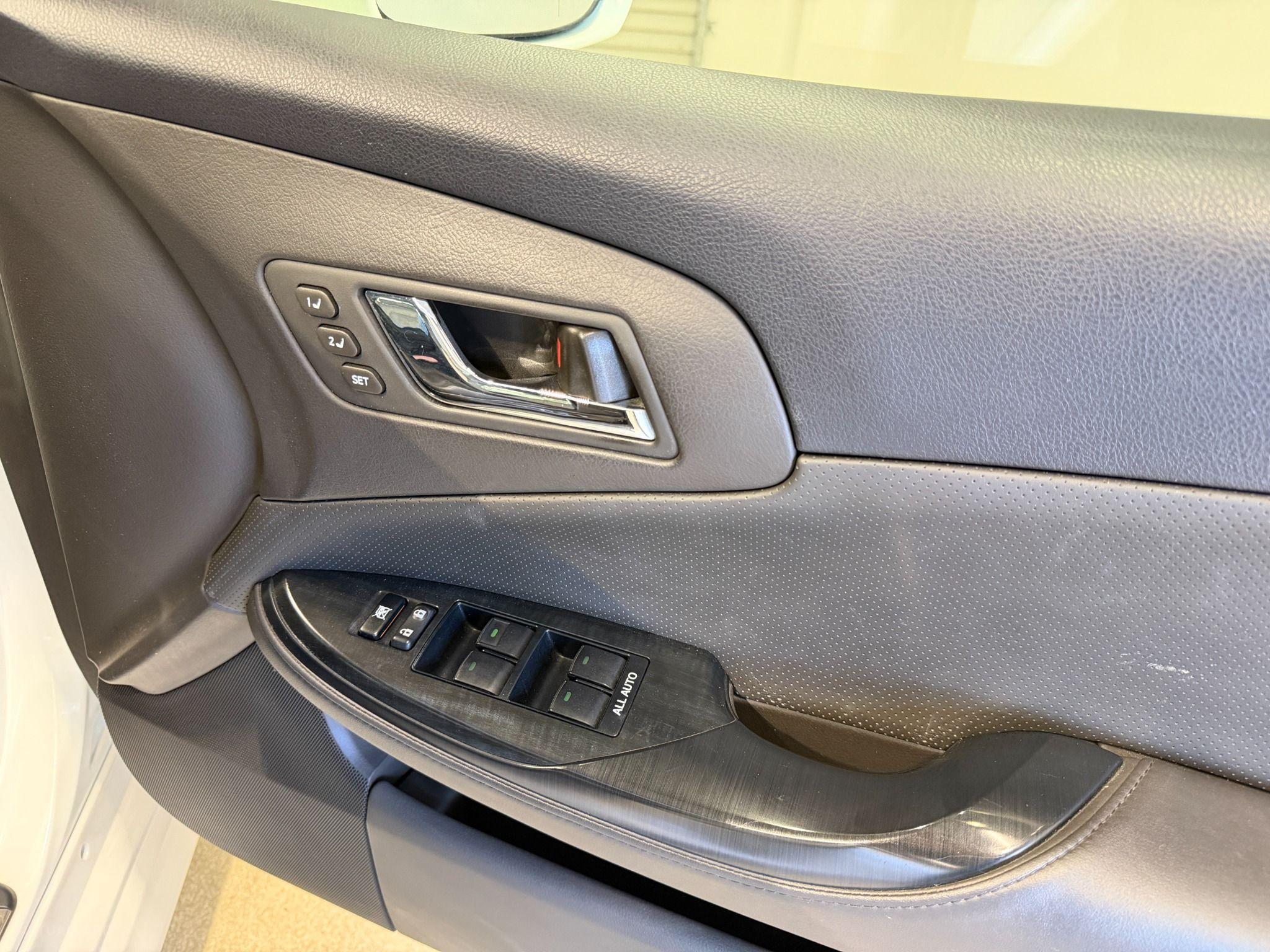 2008 TOYOTA CROWN ATHLETE 2WD GRS204