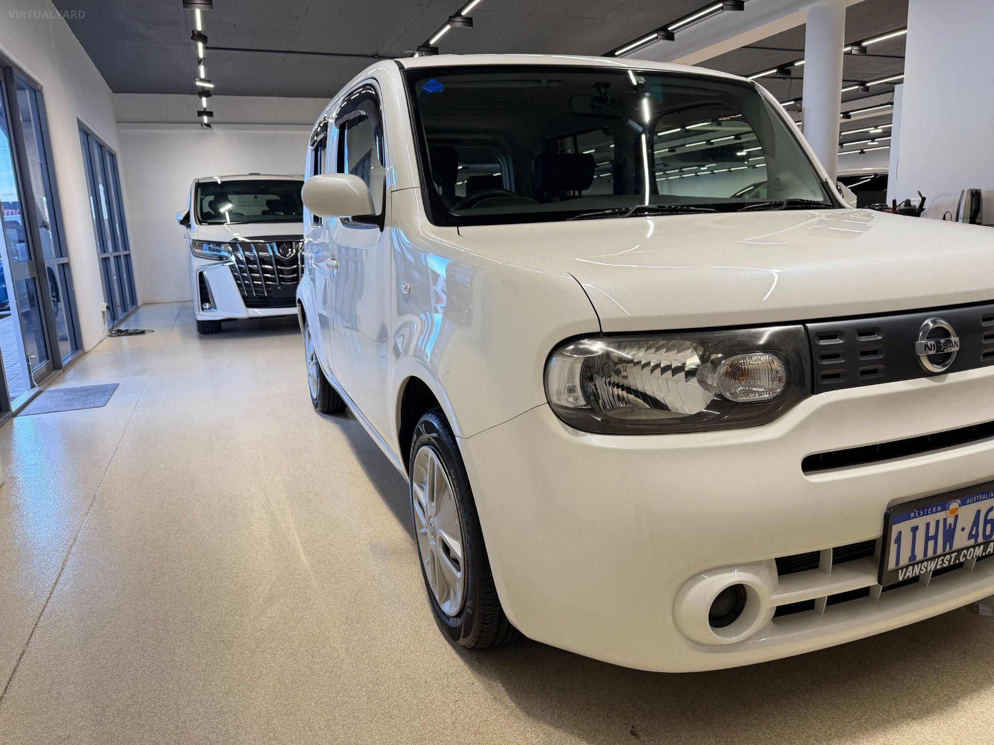 2017 Nissan Cube 15X Z12