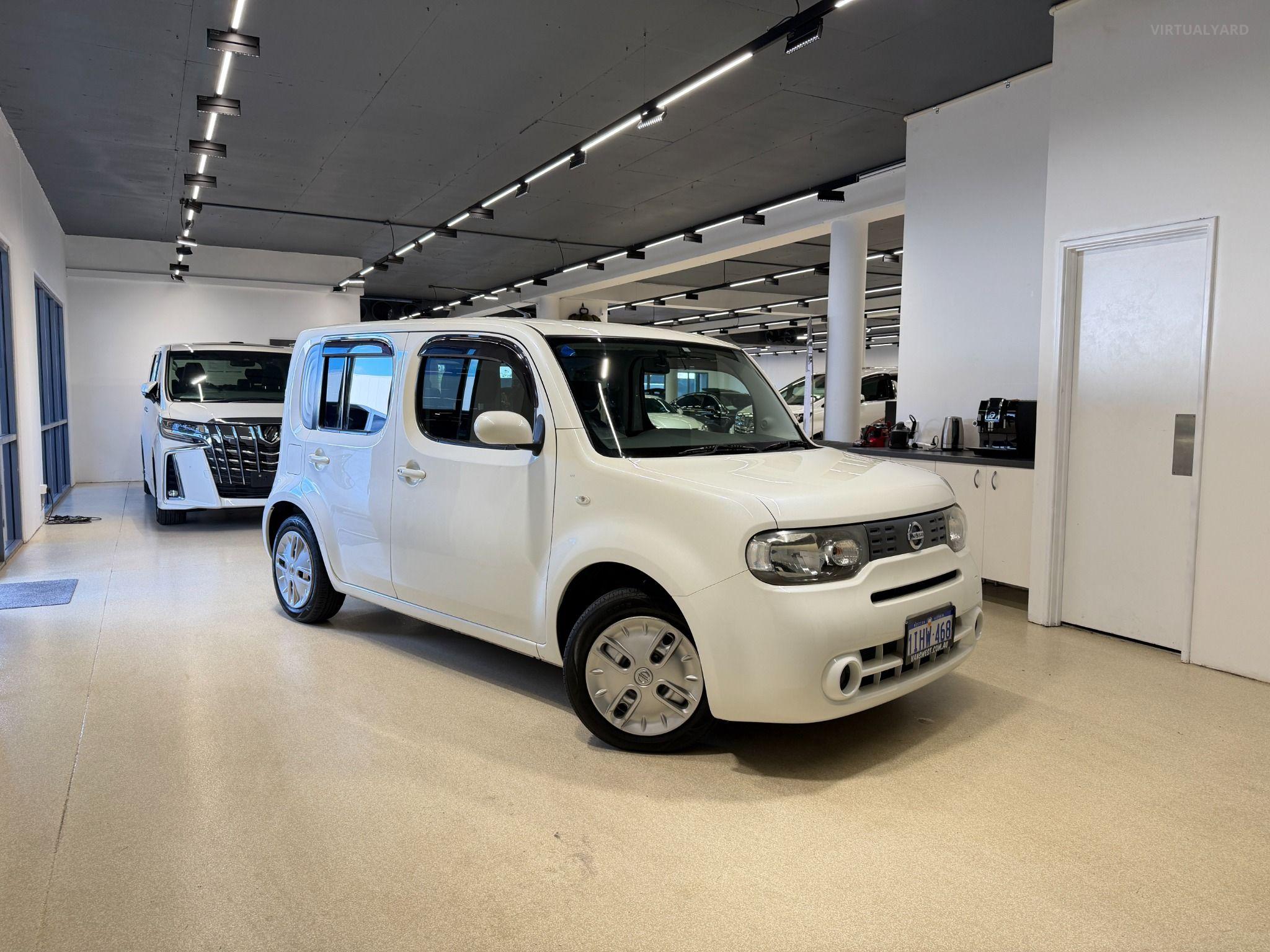 2017 Nissan Cube 15X Z12