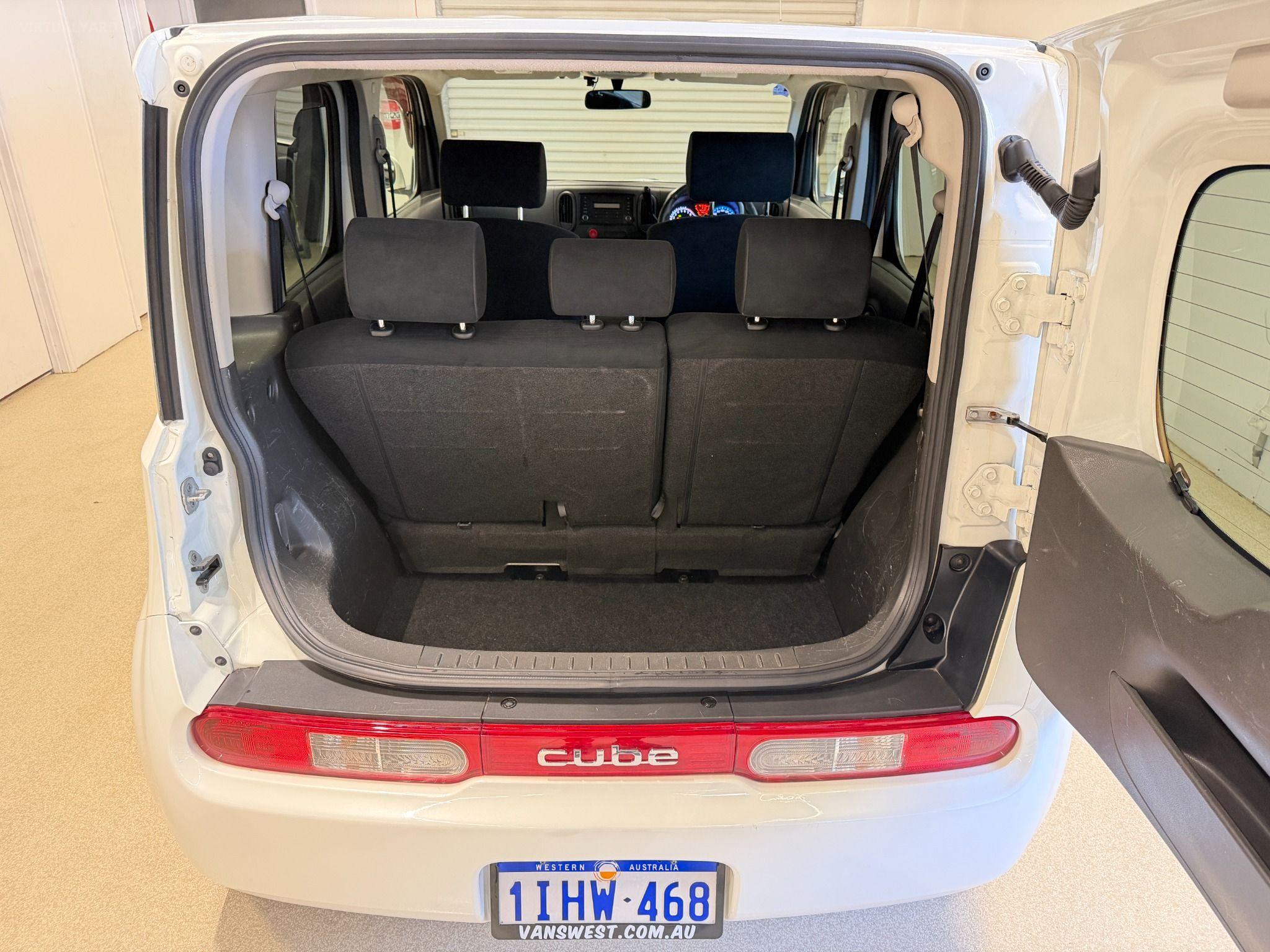 2017 Nissan Cube 15X Z12