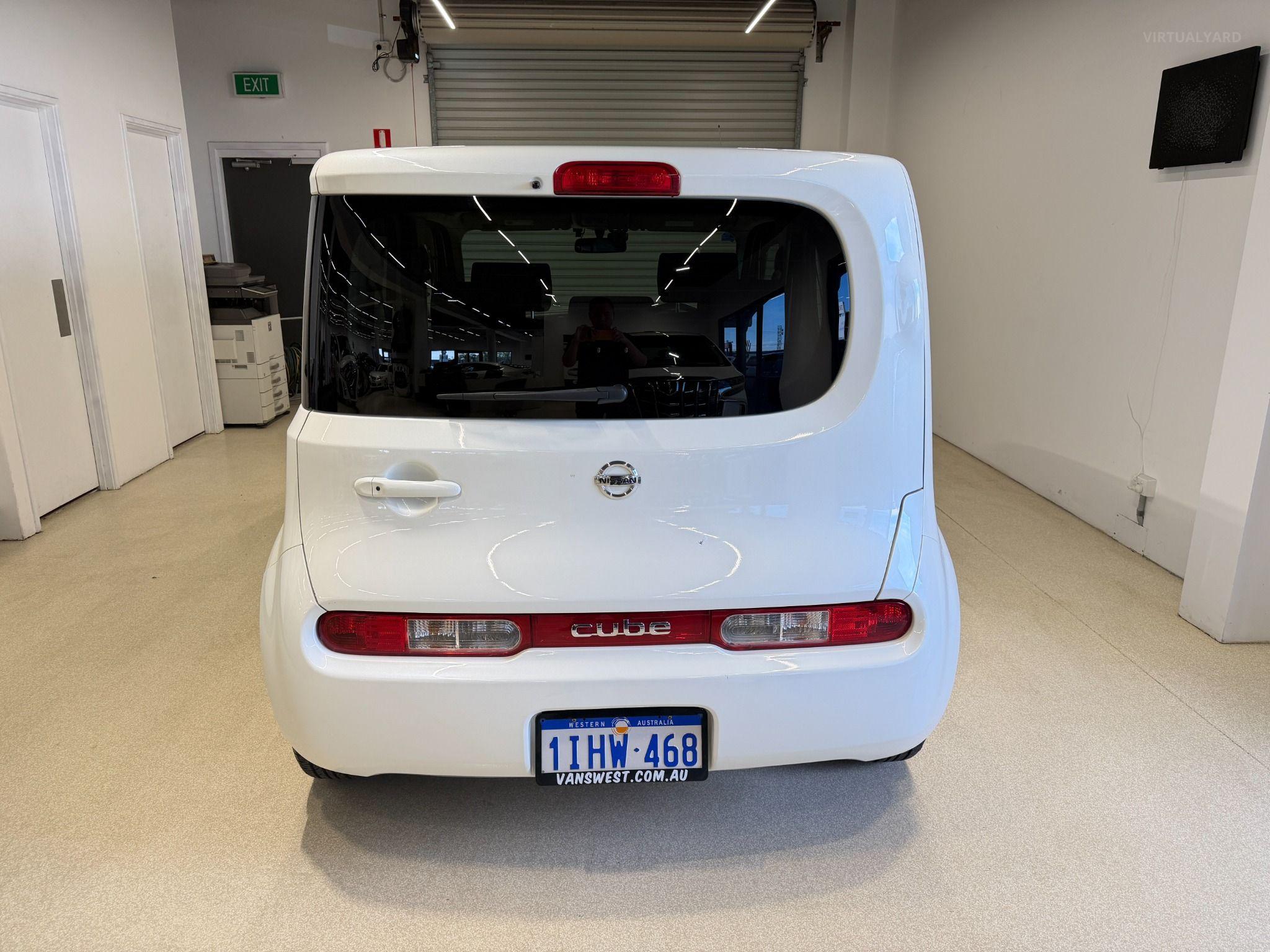 2017 Nissan Cube 15X Z12