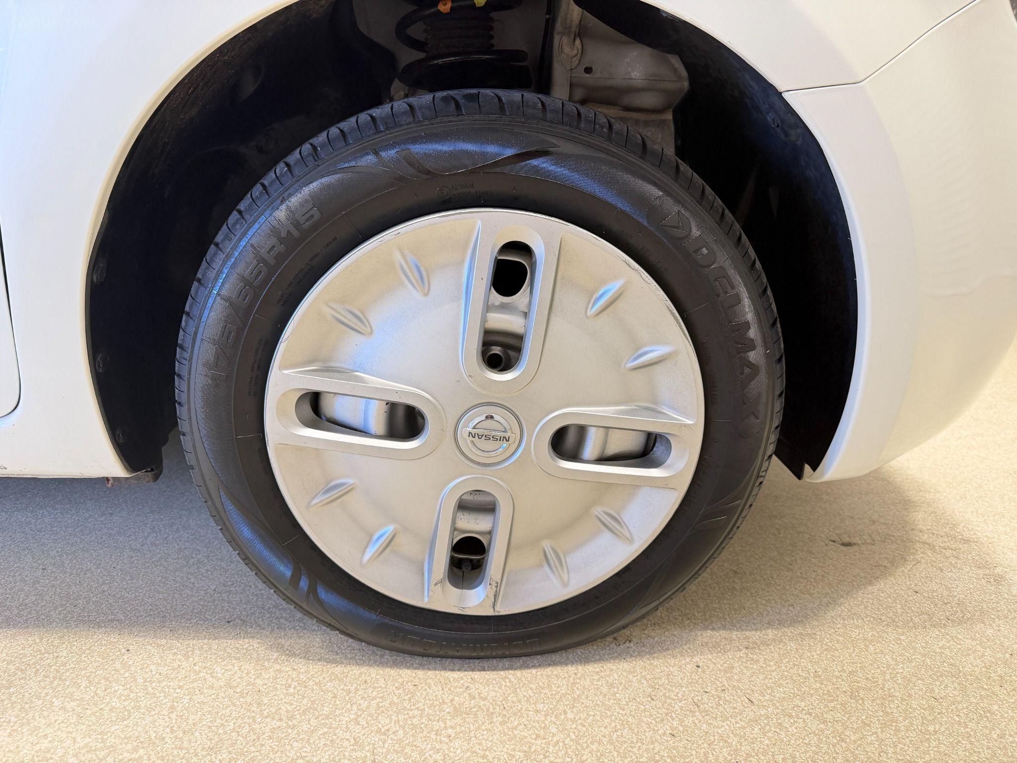 2017 Nissan Cube 15X Z12