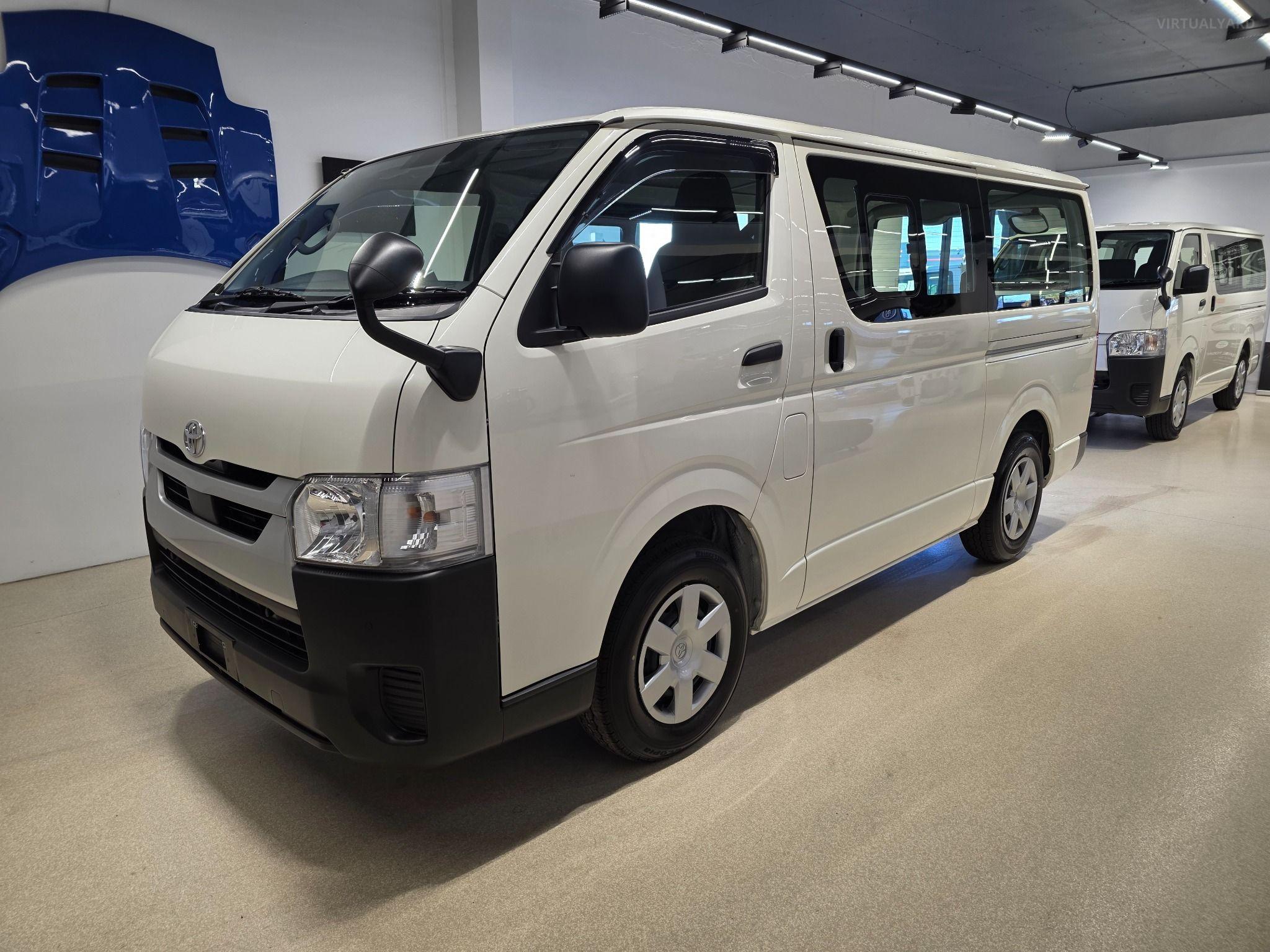 2024 TOYOTA HIACE DX TRH200