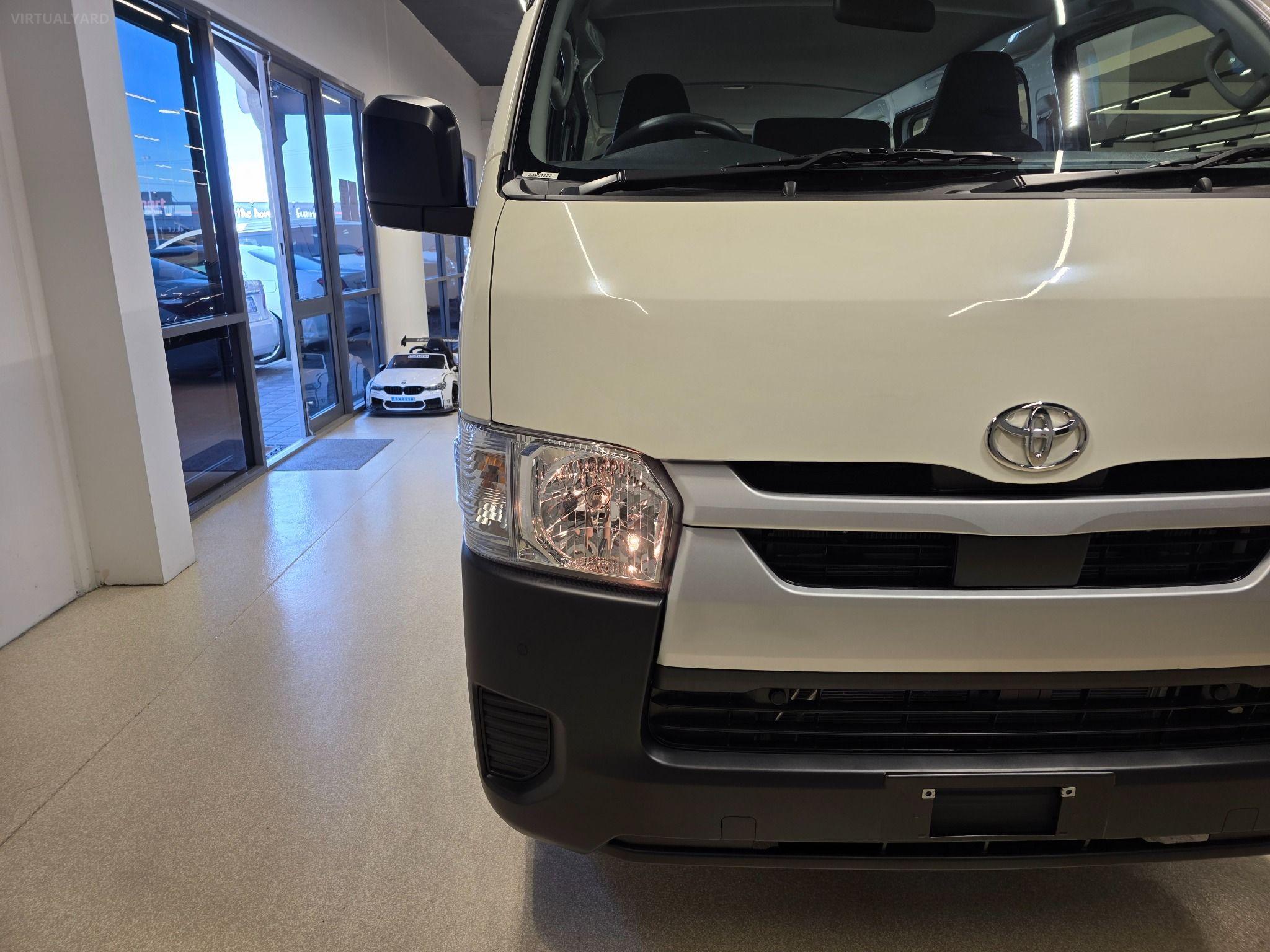 2024 Toyota Hiace LONG DX TRH200