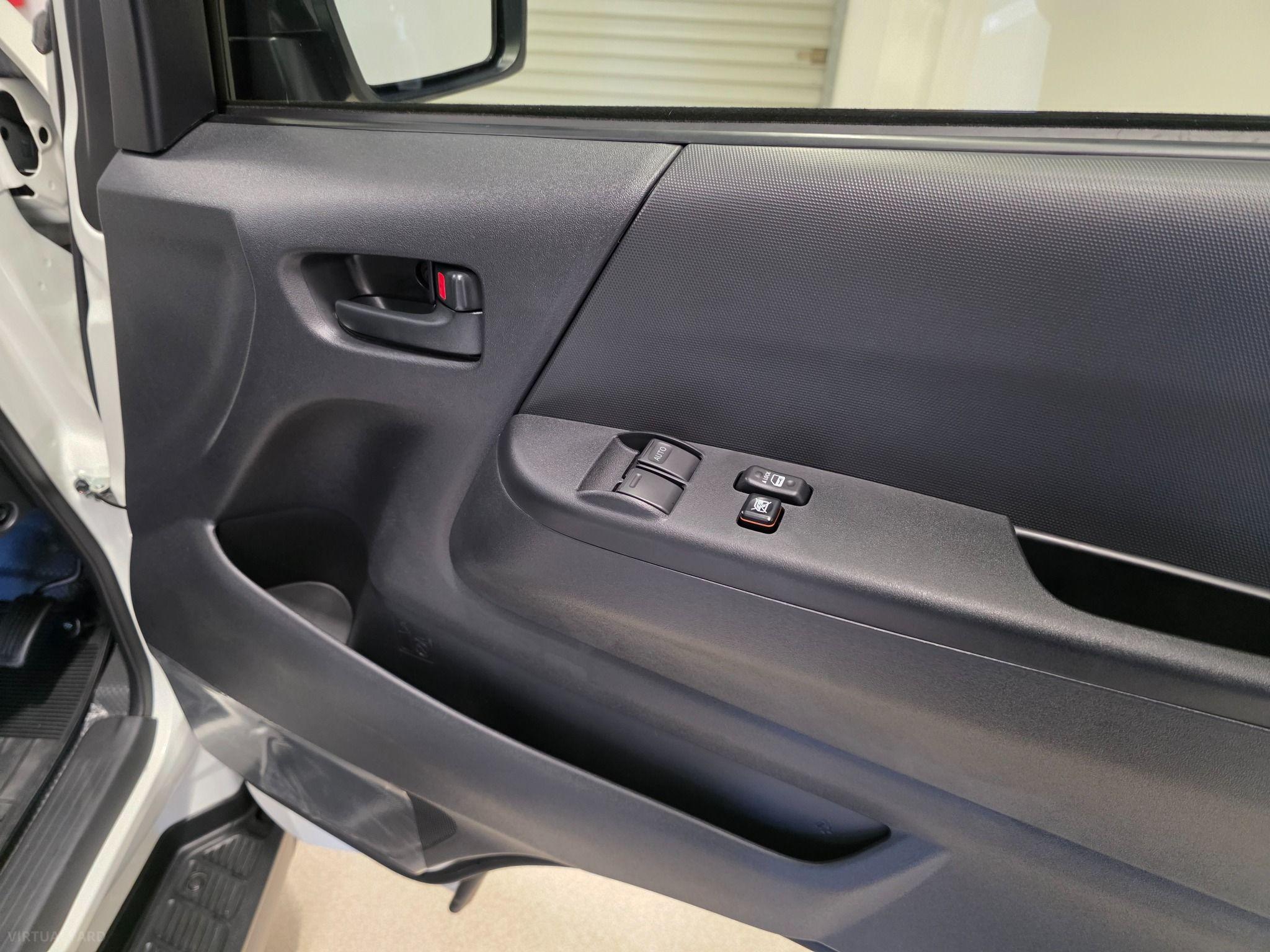 2024 Toyota Hiace LONG DX TRH200