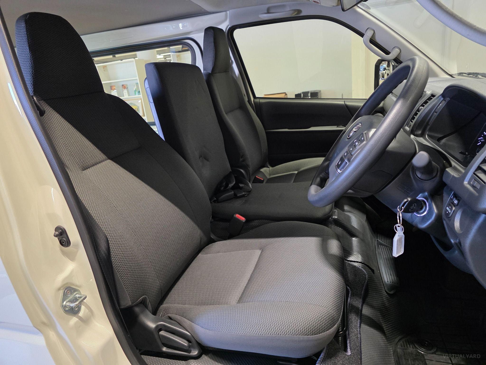 2024 Toyota Hiace LONG DX TRH200