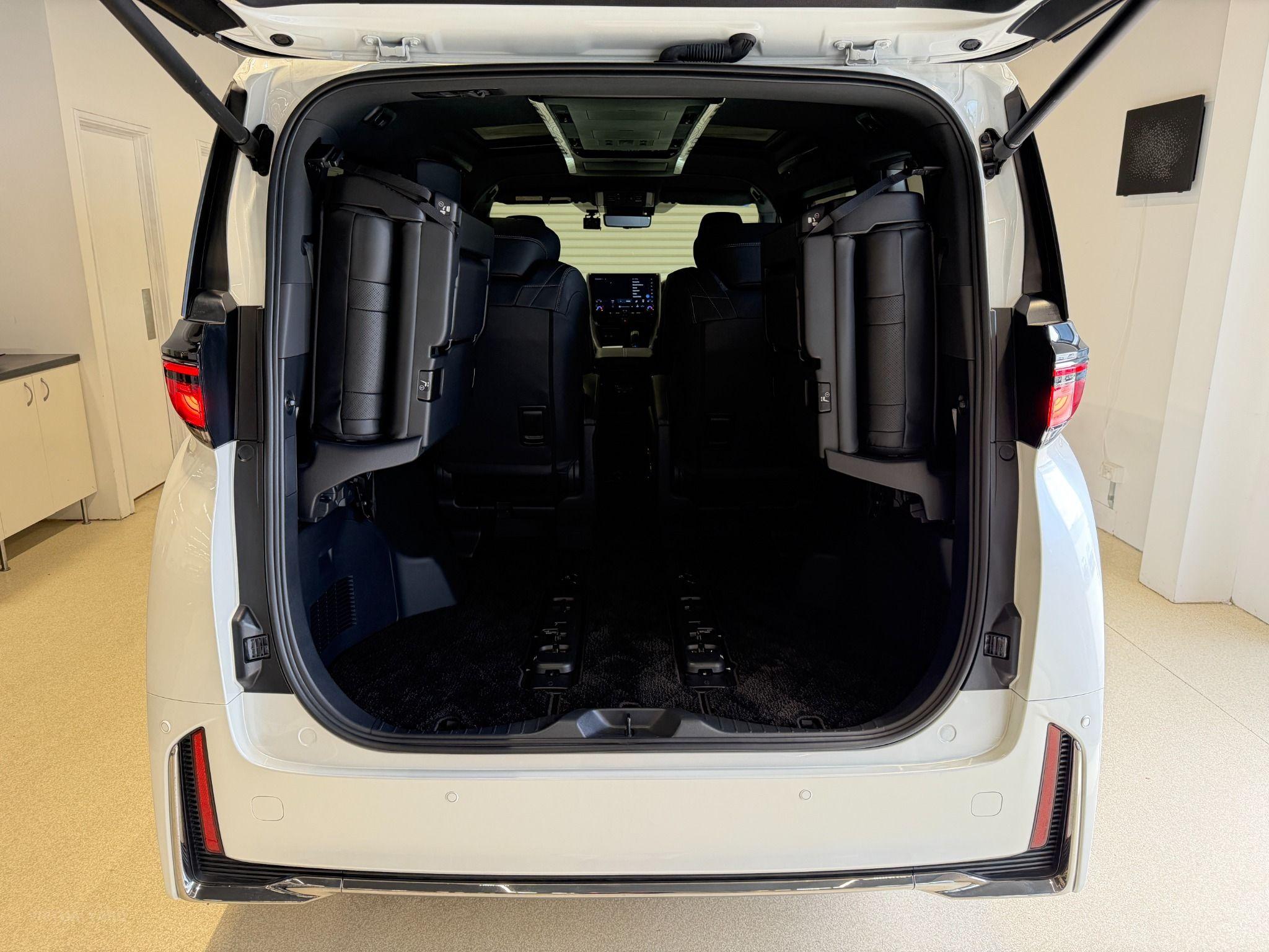 2024 TOYOTA VELLFIRE HYBRID AAHH40