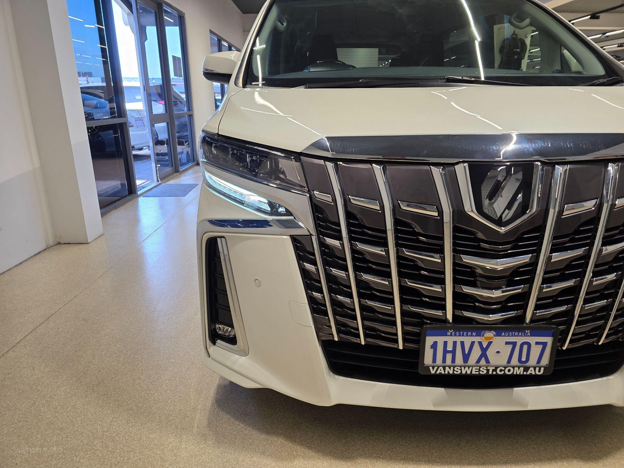 2017 Toyota Alphard V6 Type Gold GGH30