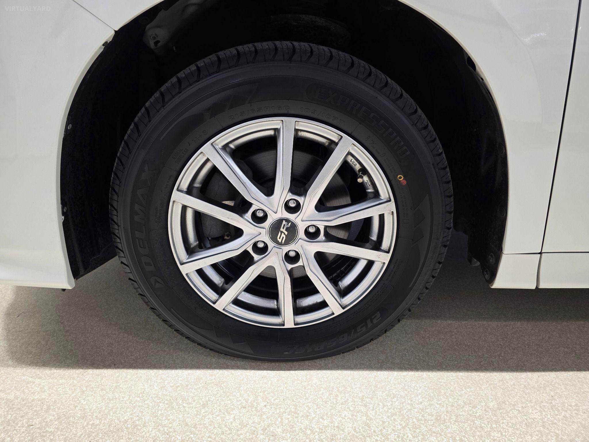 2017 Toyota Alphard V6 Type Gold GGH30