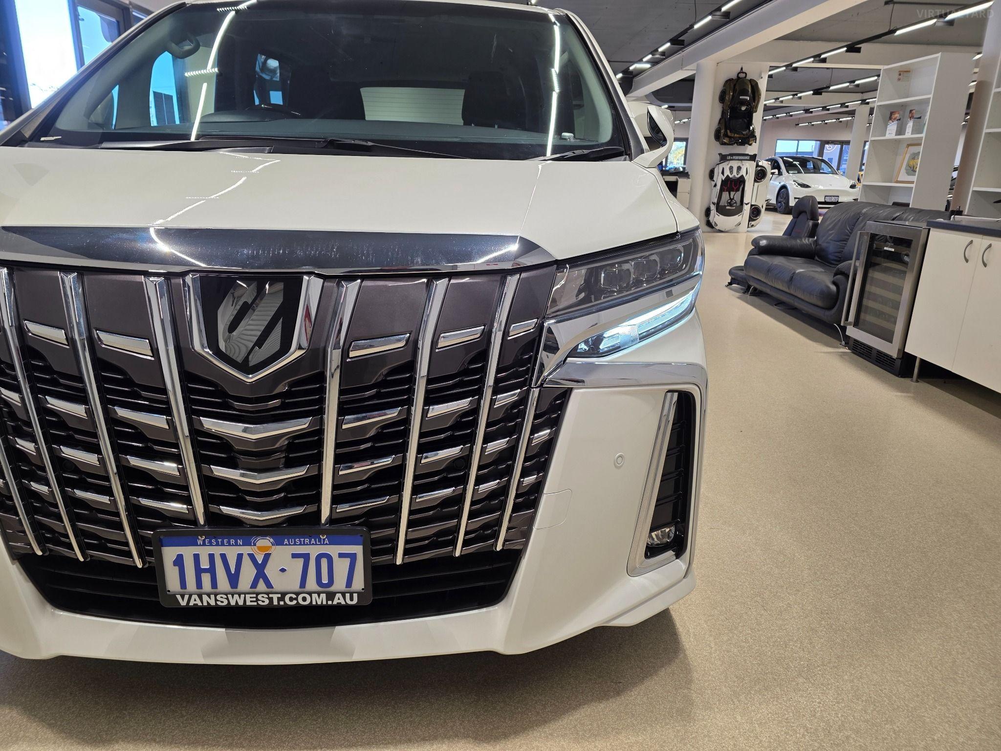 2017 Toyota Alphard V6 Type Gold GGH30