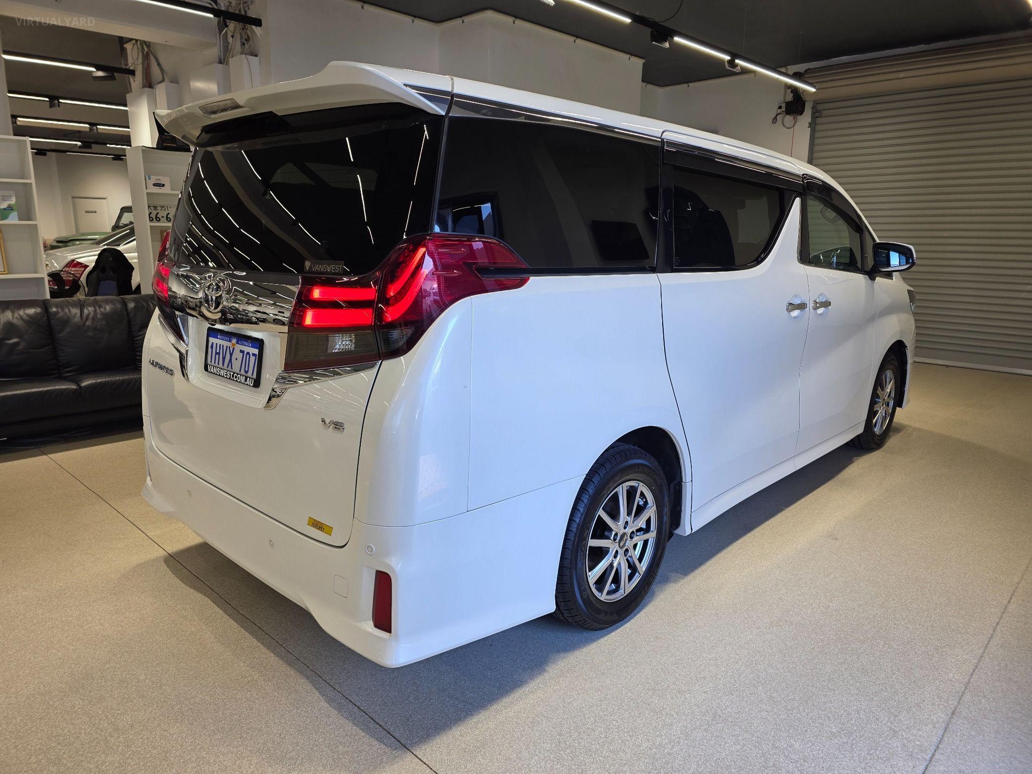 2017 Toyota Alphard V6 Type Gold GGH30