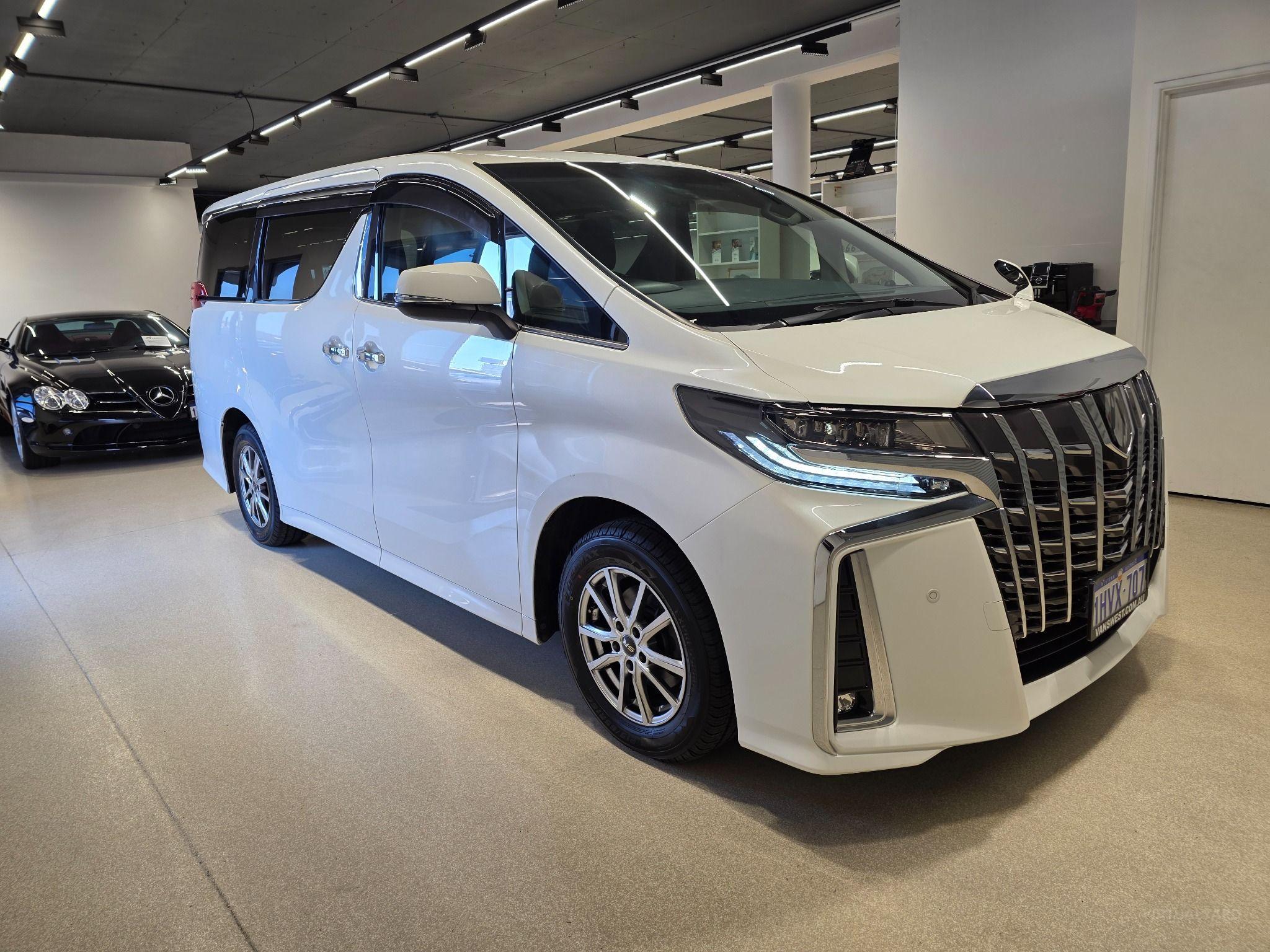 2017 Toyota Alphard V6 Type Gold GGH30