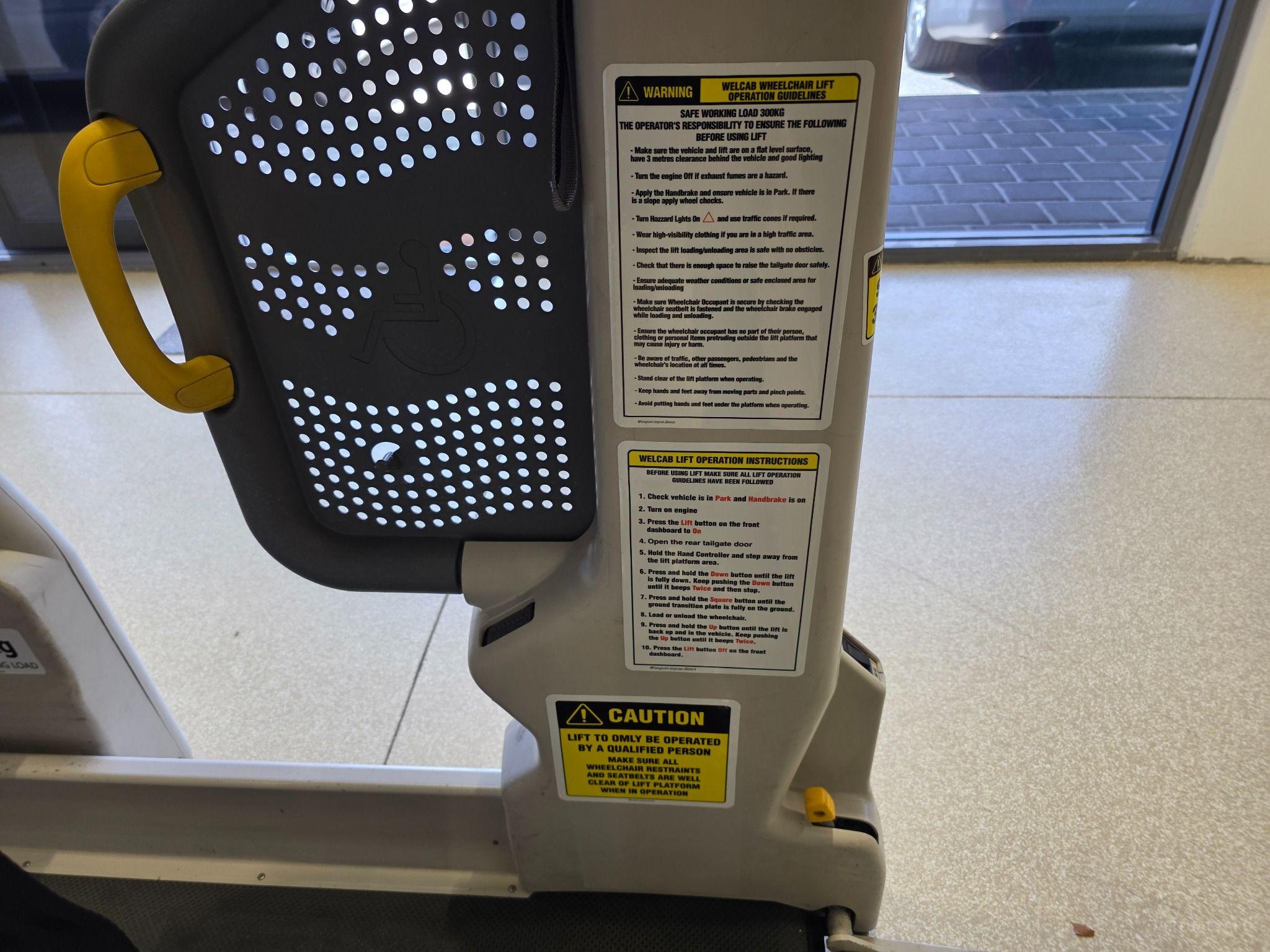 2013 TOYOTA HIACE SLWB Welcab TRH223