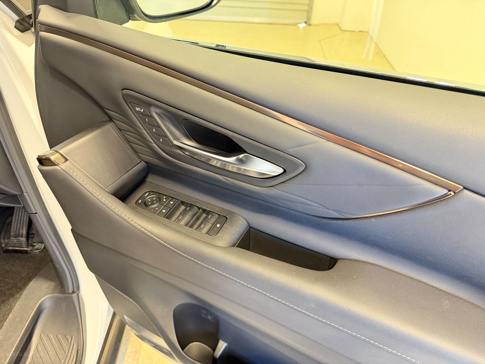 2023 TOYOTA ALPHARD AWD AGH45