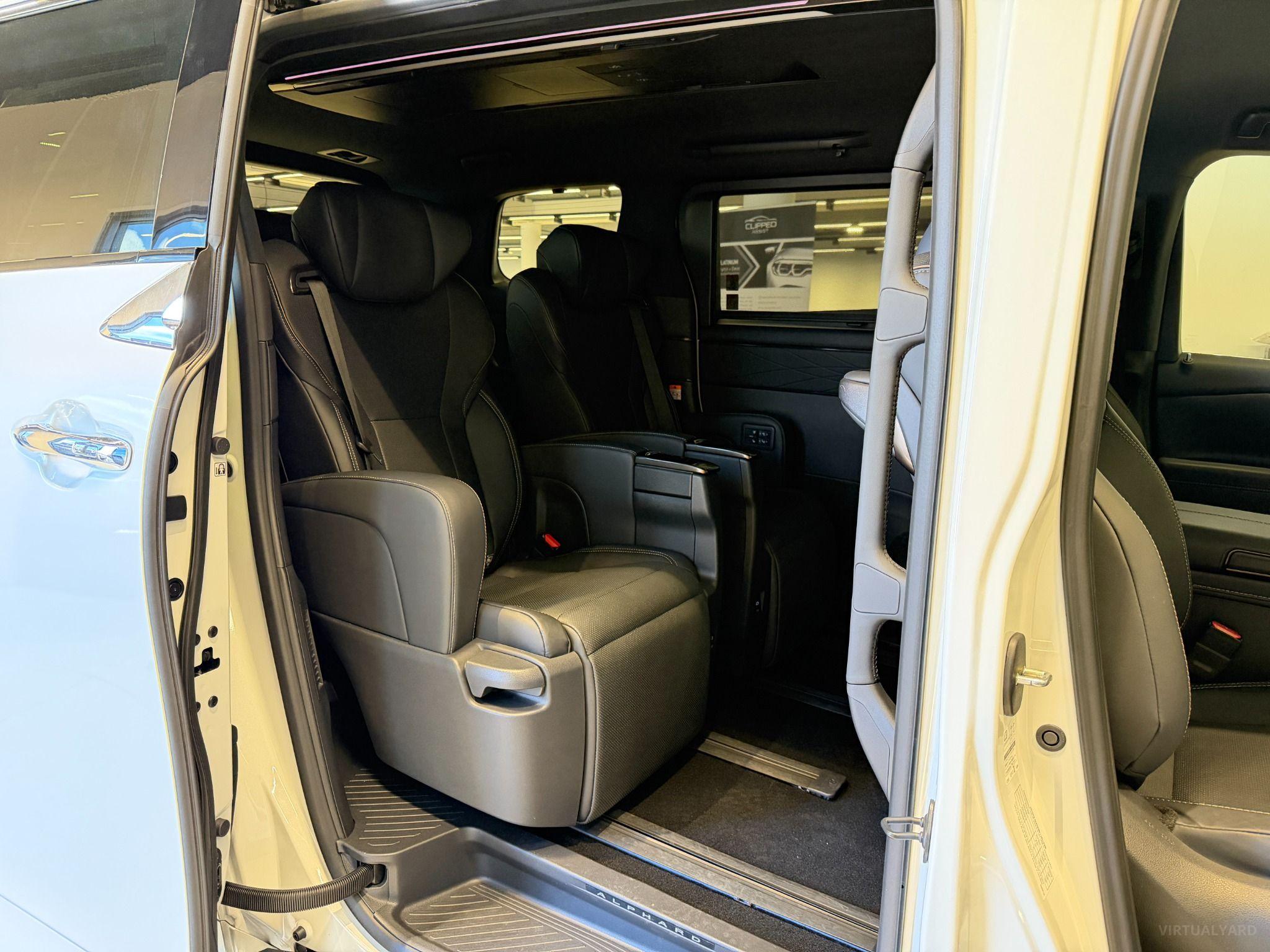 2023 TOYOTA ALPHARD AWD AGH45