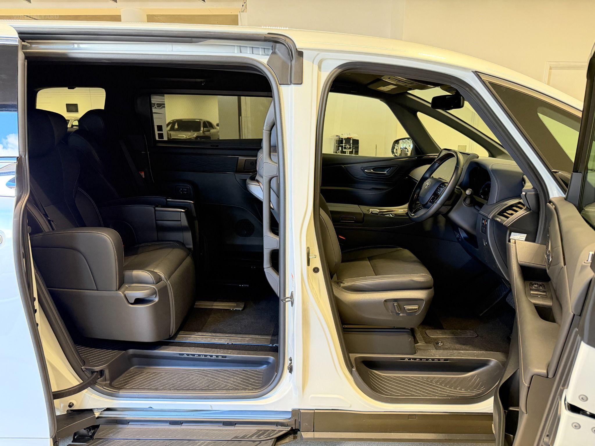 2023 TOYOTA ALPHARD AWD AGH45