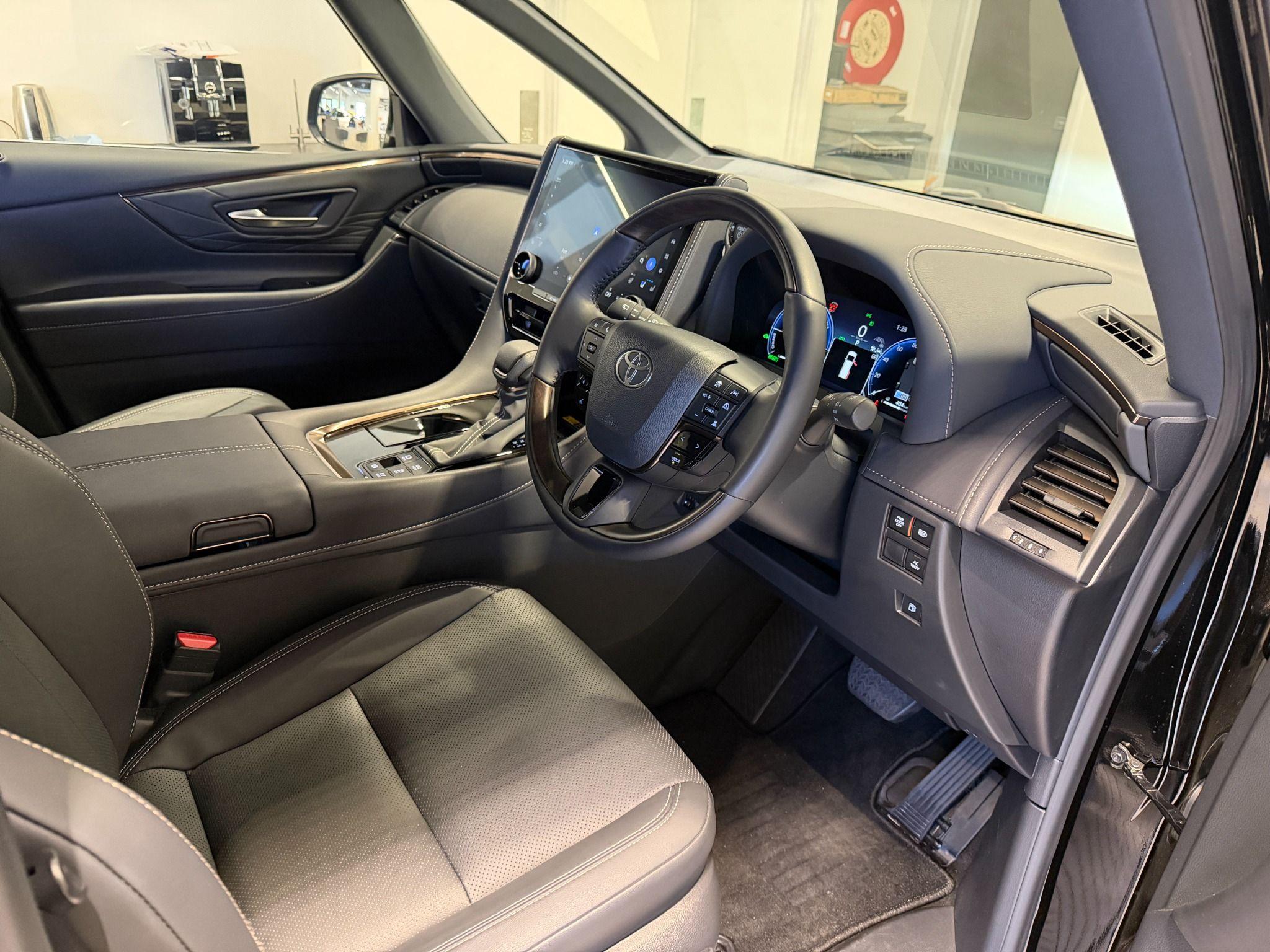 2024 TOYOTA ALPHARD HYBRID AAHH40