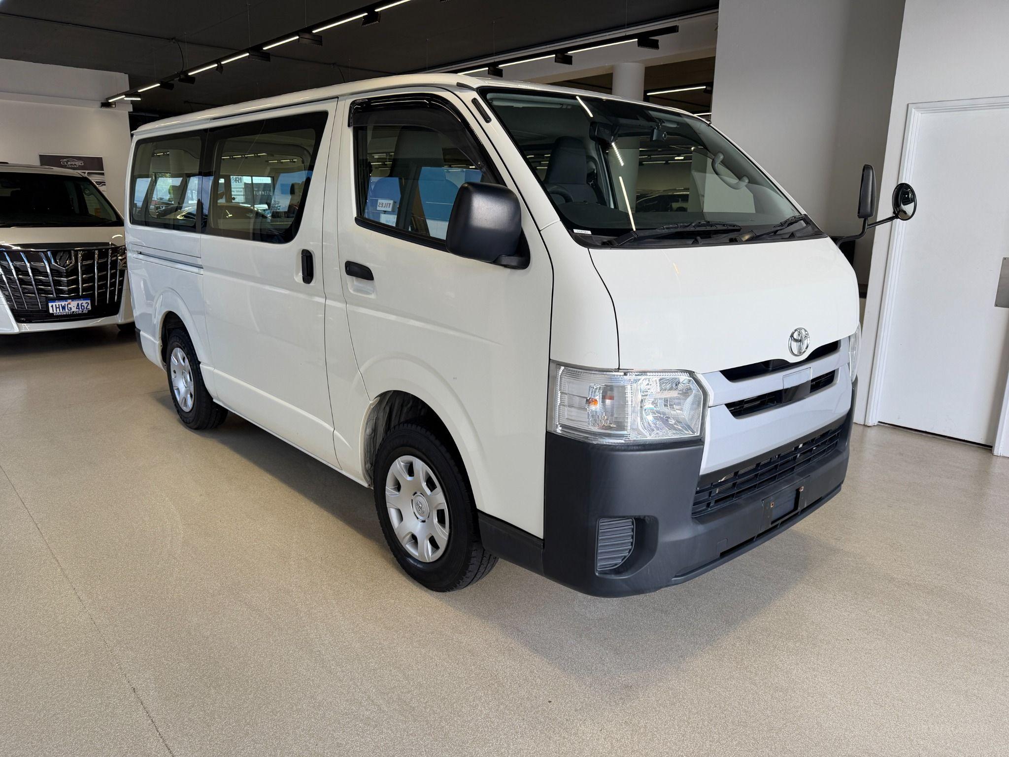 2020 TOYOTA HIACE LWB GDH206 AWD