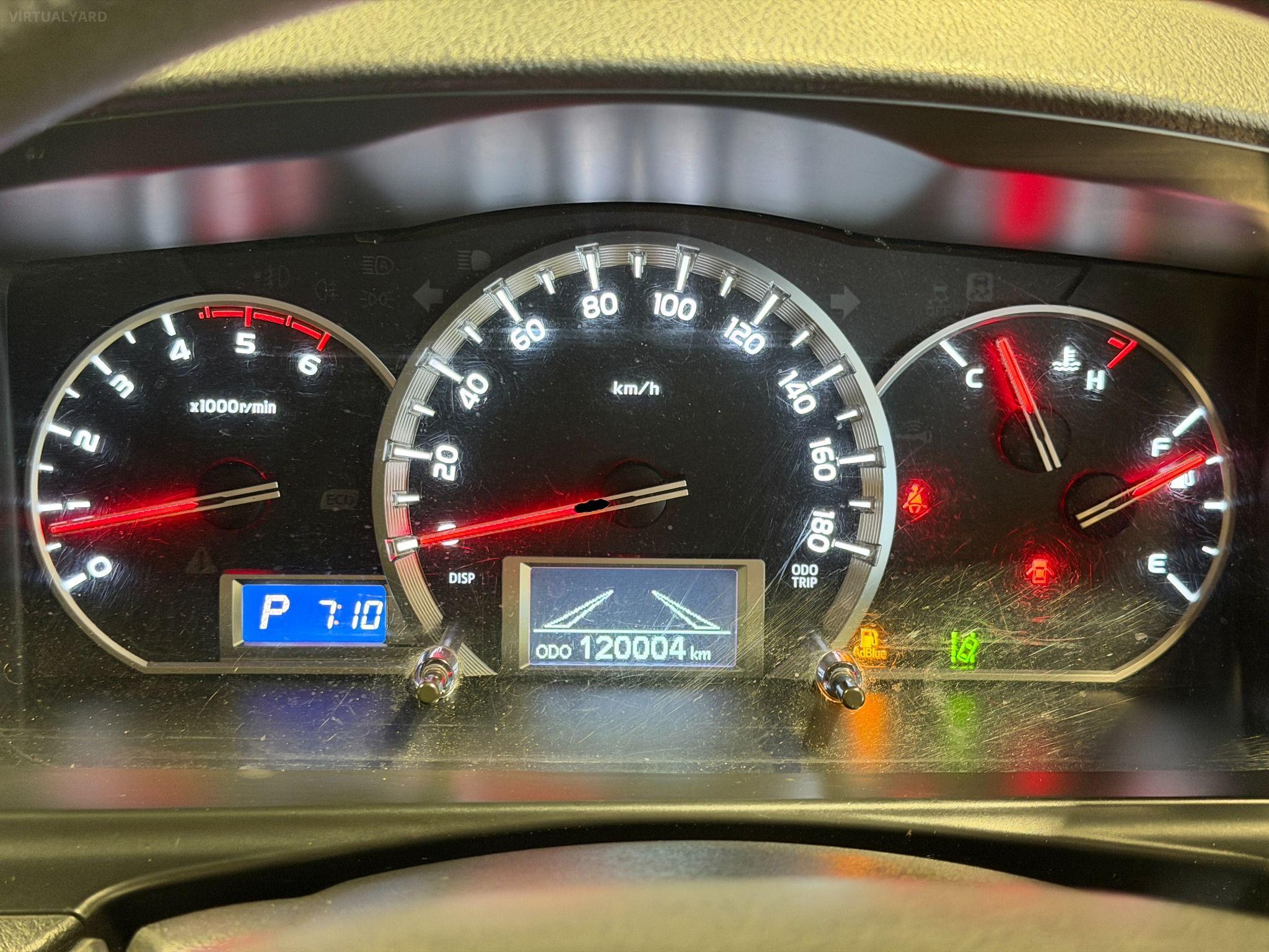 2020 TOYOTA HIACE LWB GDH206 AWD