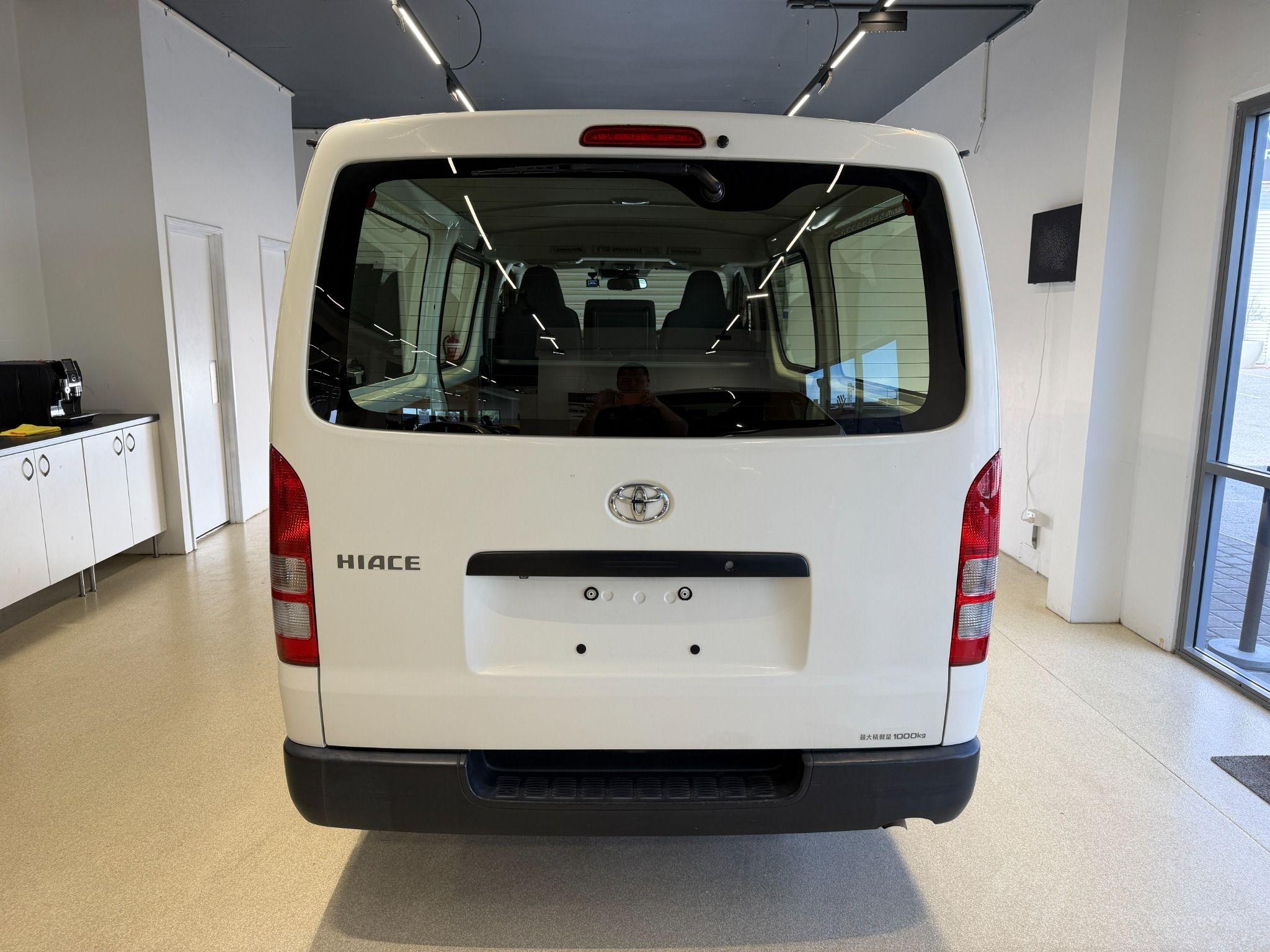 2020 TOYOTA HIACE LWB GDH206 AWD