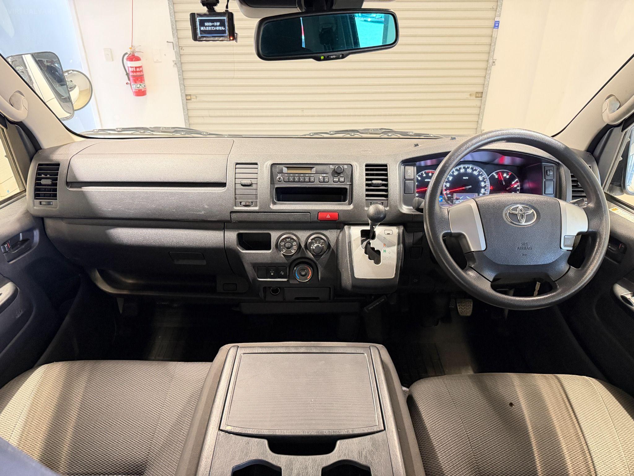 2020 TOYOTA HIACE LWB GDH206 AWD